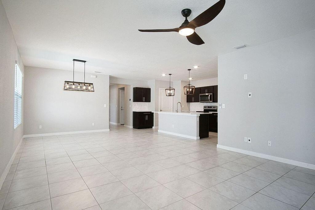 3909 SE Lee Street, Stuart, FL 34997, Stuart - Photo 4