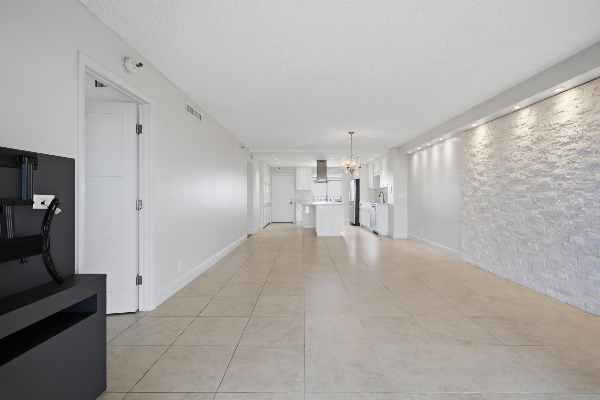 2215 Cypress Island Drive 906, Pompano Beach, FL 33069, Pompano Beach - Photo 5