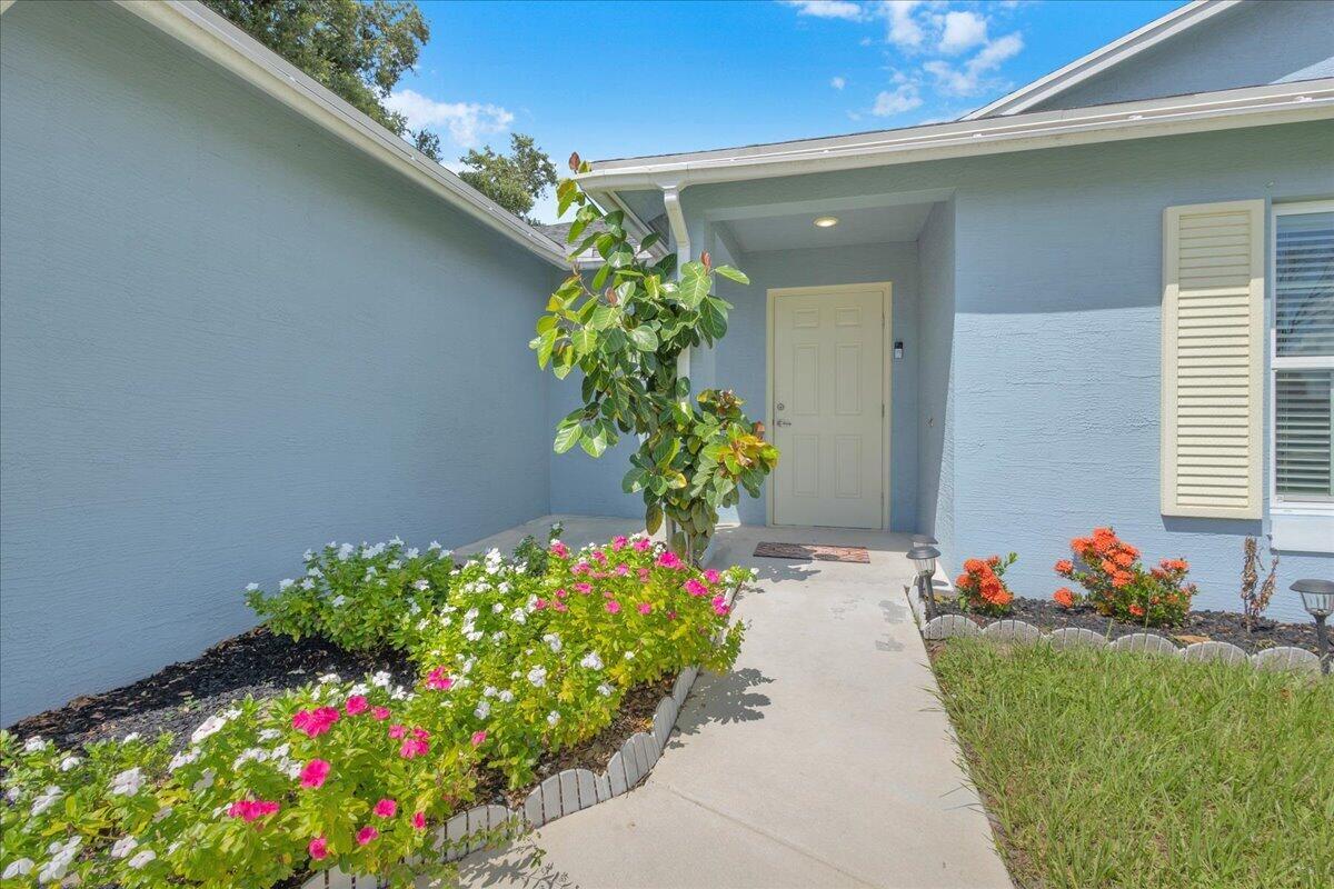 449 SE Whitmore Drive, Port St. Lucie, FL 34984, Port St. Lucie - Photo 3