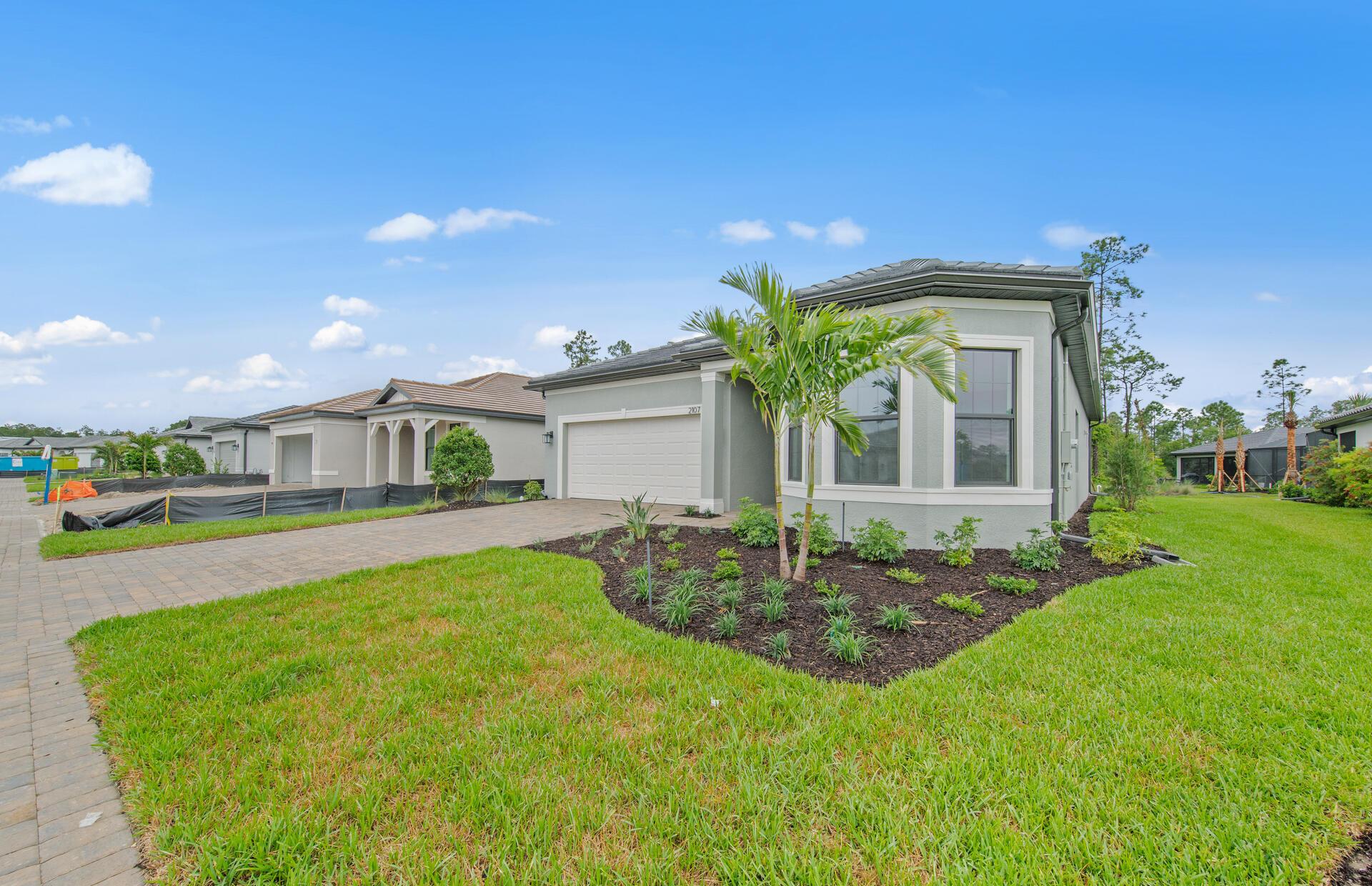 2107 Freemont Drive, Naples, FL 34120, Naples - Photo 3