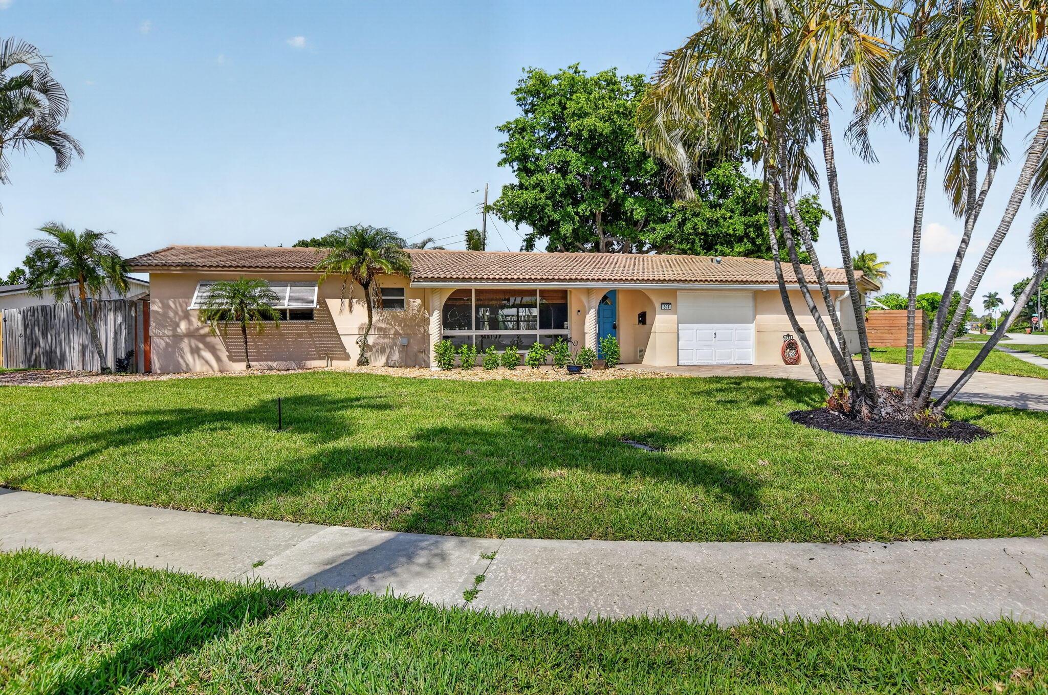 301 SE 8th Avenue, Deerfield Beach, FL 33441, Deerfield Beach - Photo 2