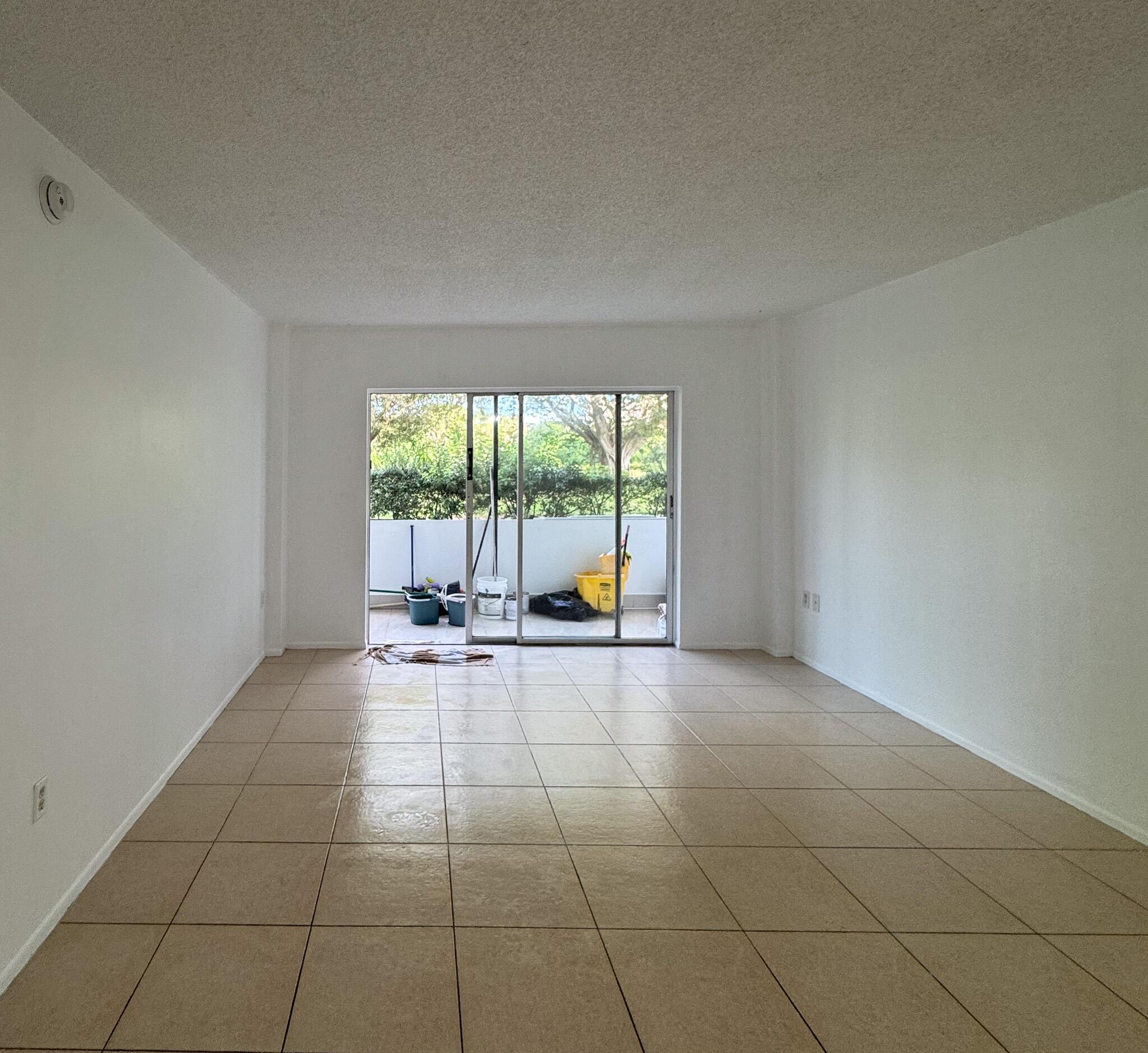 4166 Inverrary Drive 104, Lauderhill, FL 33319, Lauderhill - Photo 2
