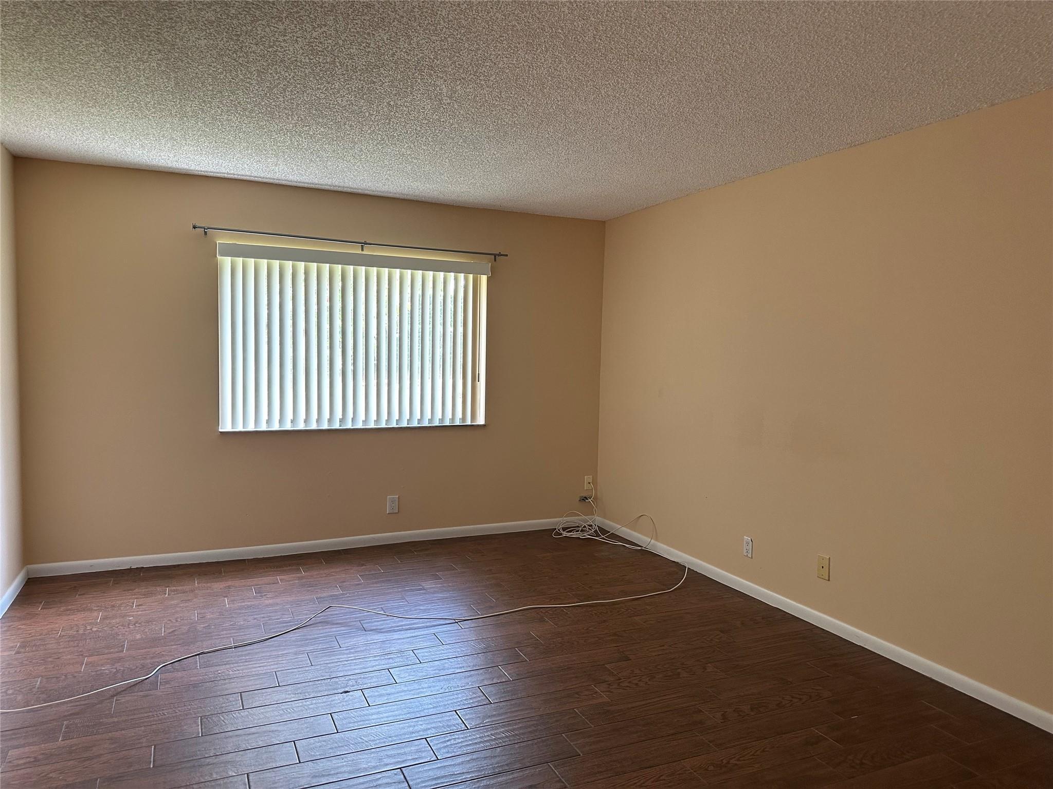 310 Racquet Club Road 103, Weston, FL 33326, Weston - Photo 5