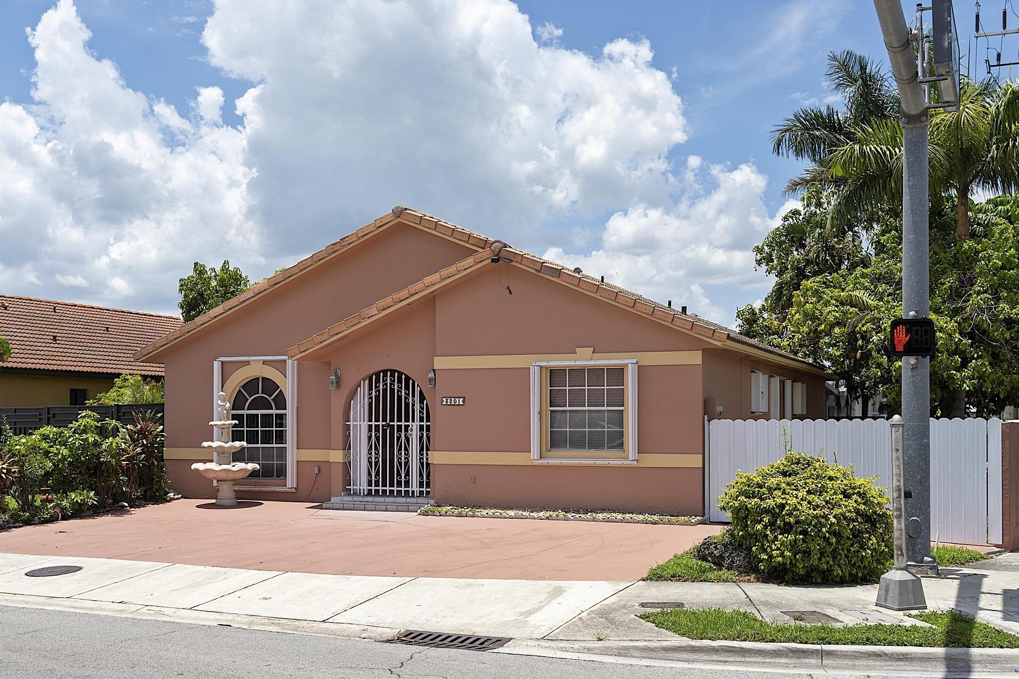 3201 W 76th Street, Hialeah, FL 33018, Hialeah - Photo 3