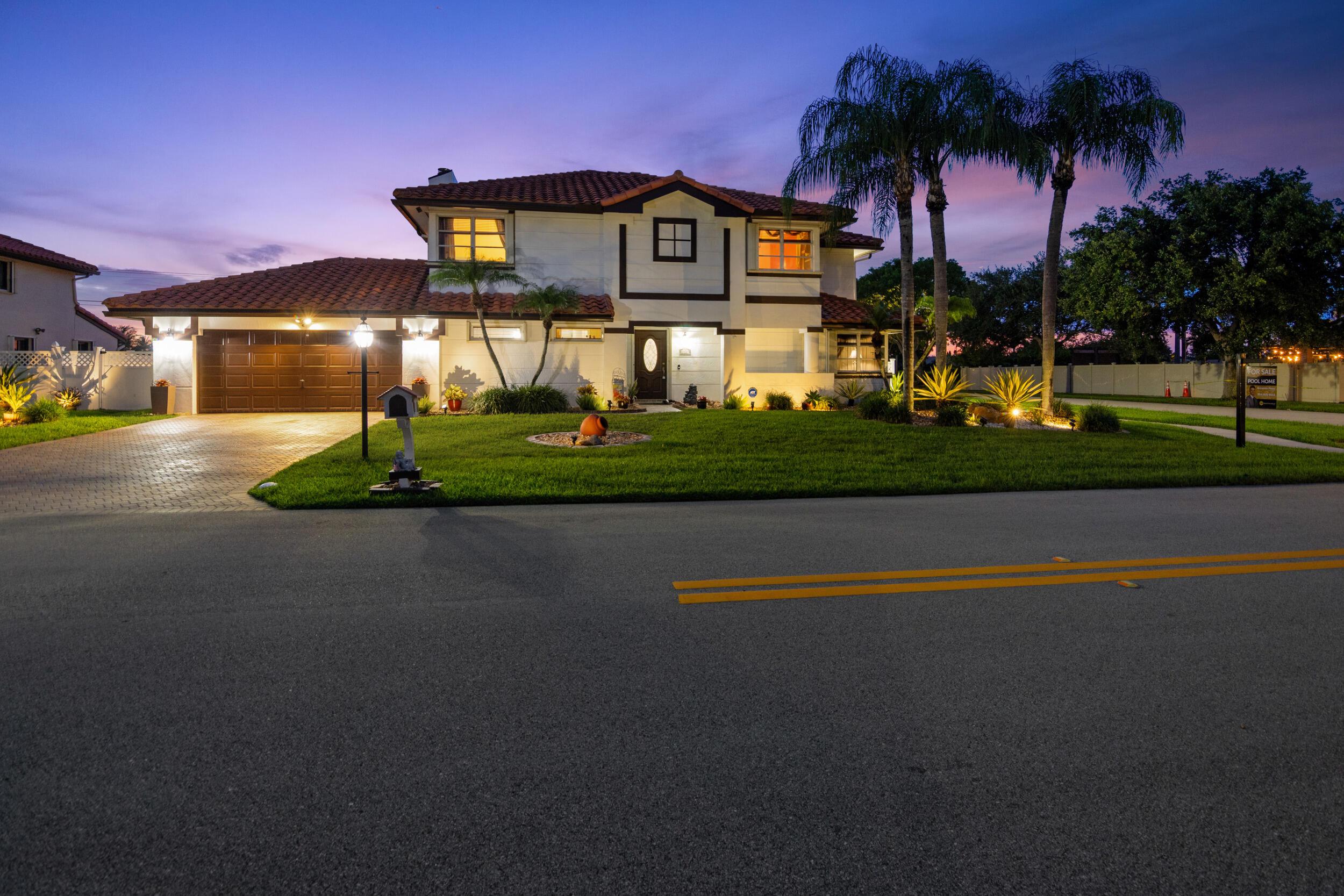 6431 Olde Moat Way, Davie, FL 33331, Davie - Photo 2