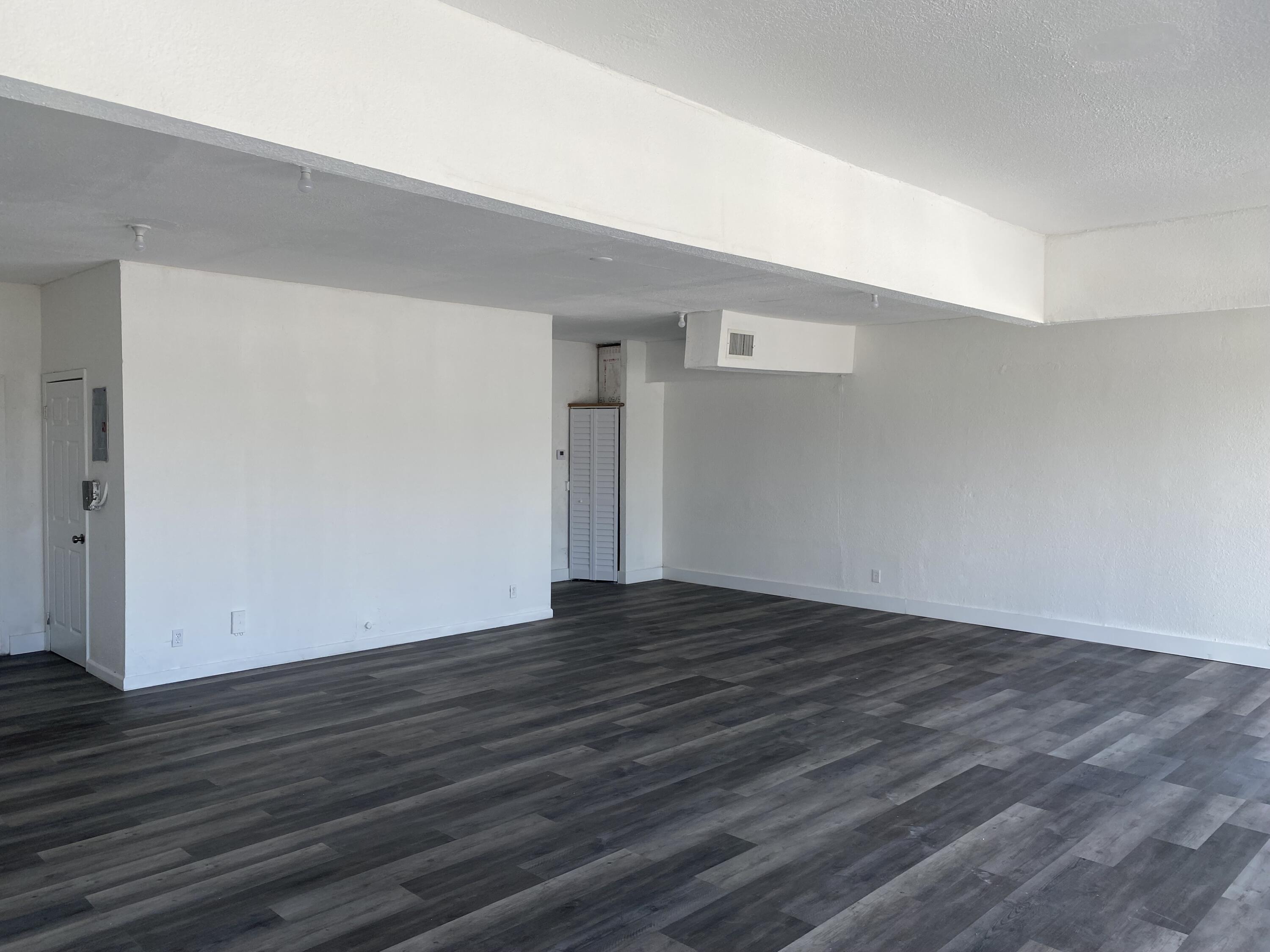 1296 NW 31st Avenue A, Fort Lauderdale, FL 33311, Fort Lauderdale - Photo 3