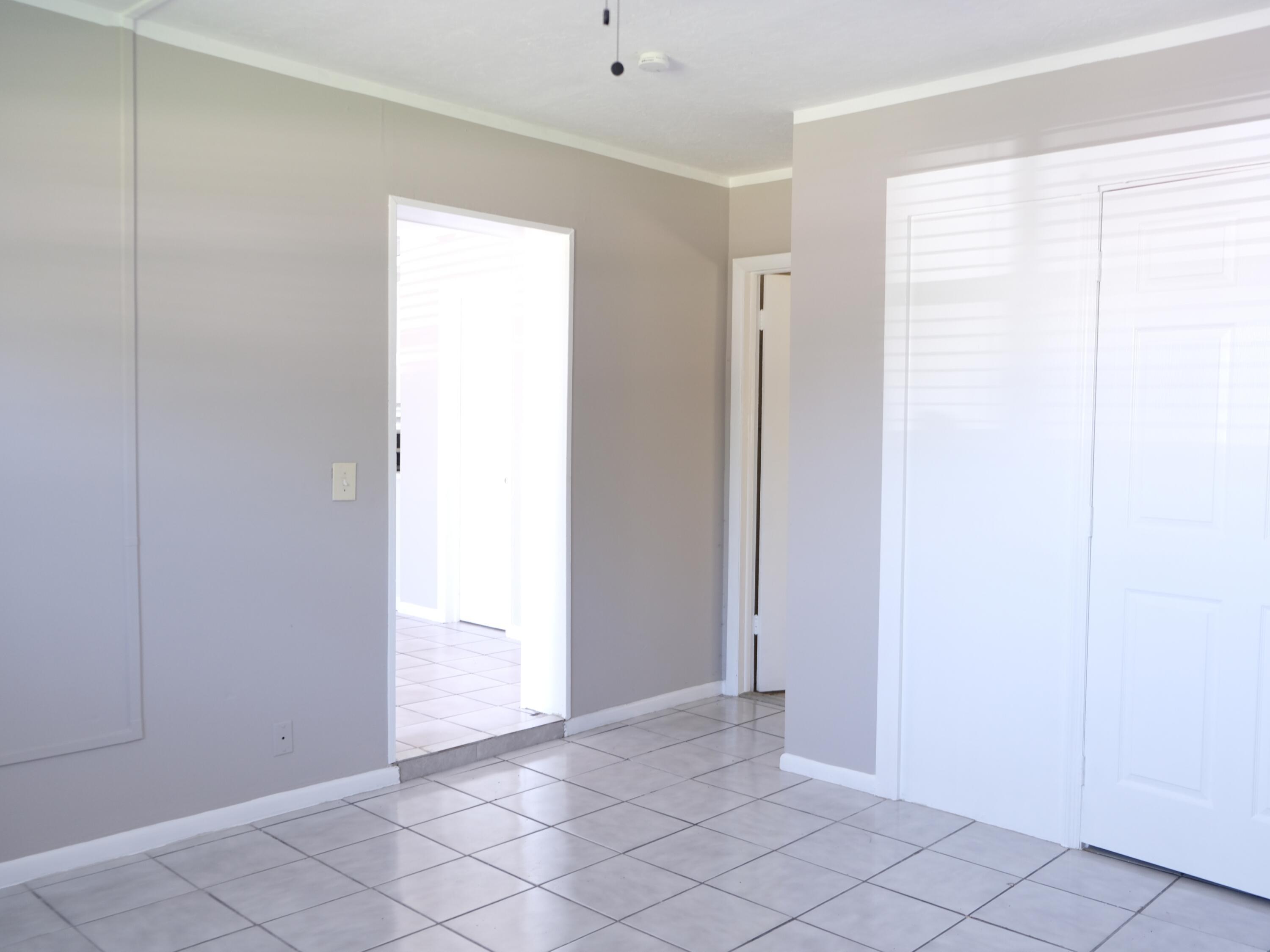 505 Bayberry Drive 1, Lake Park, FL 33403, Lake Park - Photo 5