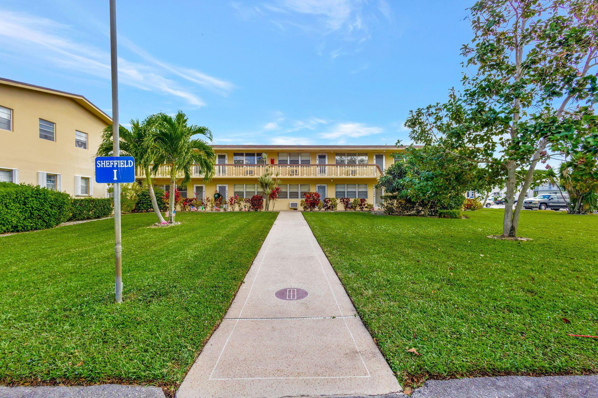 211 Sheffield I, West Palm Beach, FL 33417, West Palm Beach - Photo 2