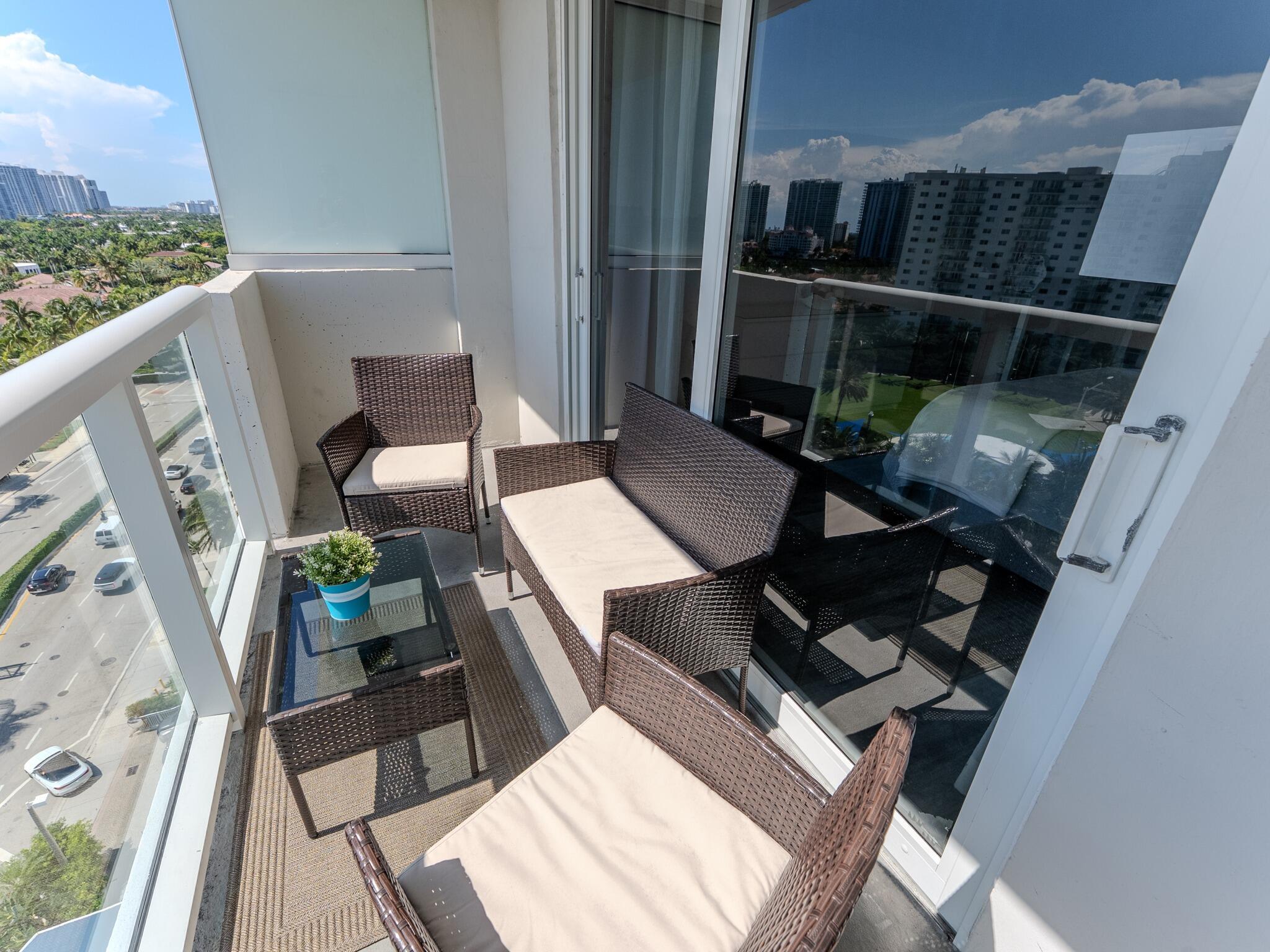 19201 Collins Avenue 1038, Sunny Isles Beach, FL 33160, Sunny Isles Beach - Photo 4
