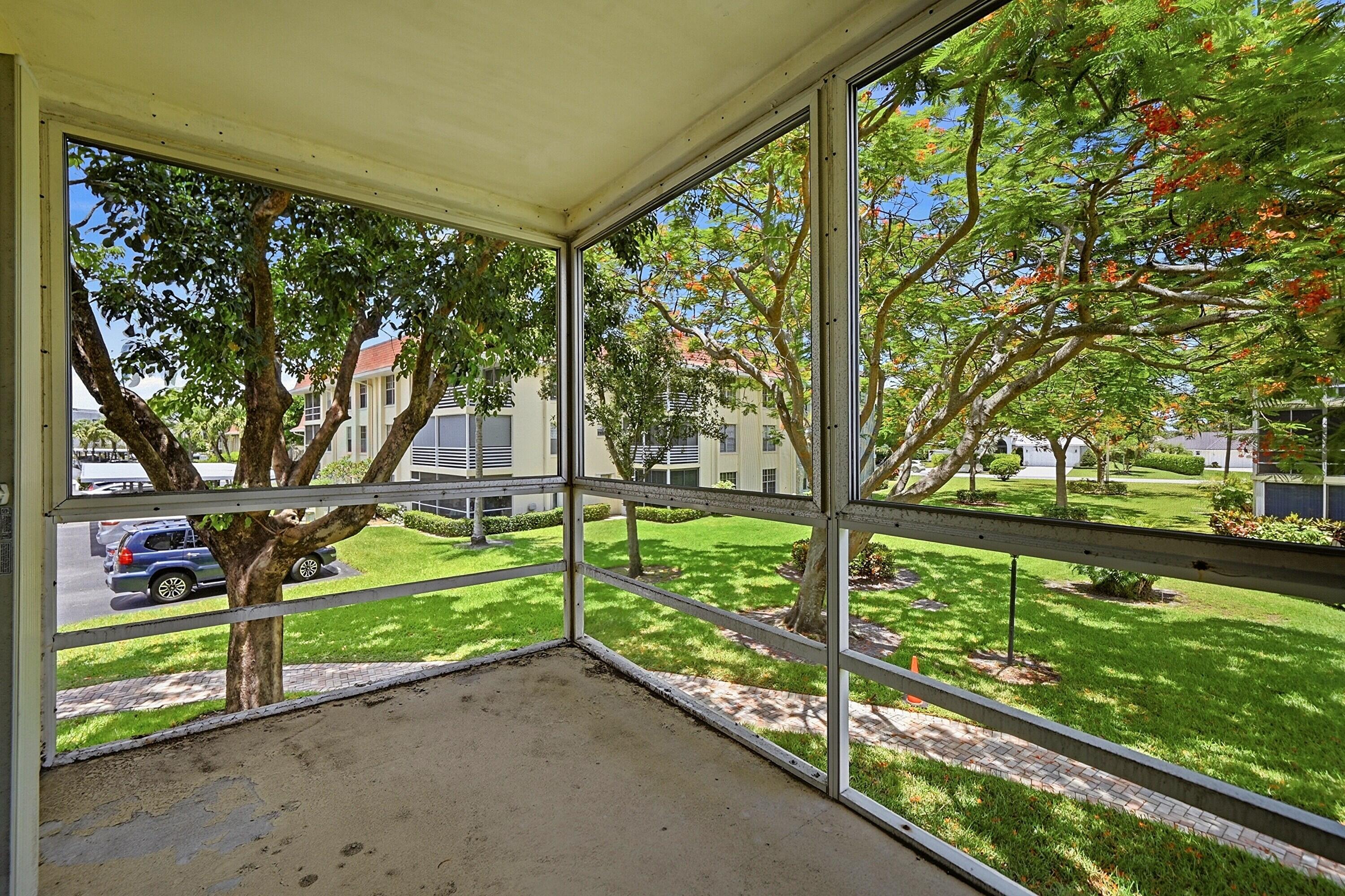 5570 Tamberlane Circle 229, Palm Beach Gardens, FL 33418, Palm Beach Gardens - Photo 2