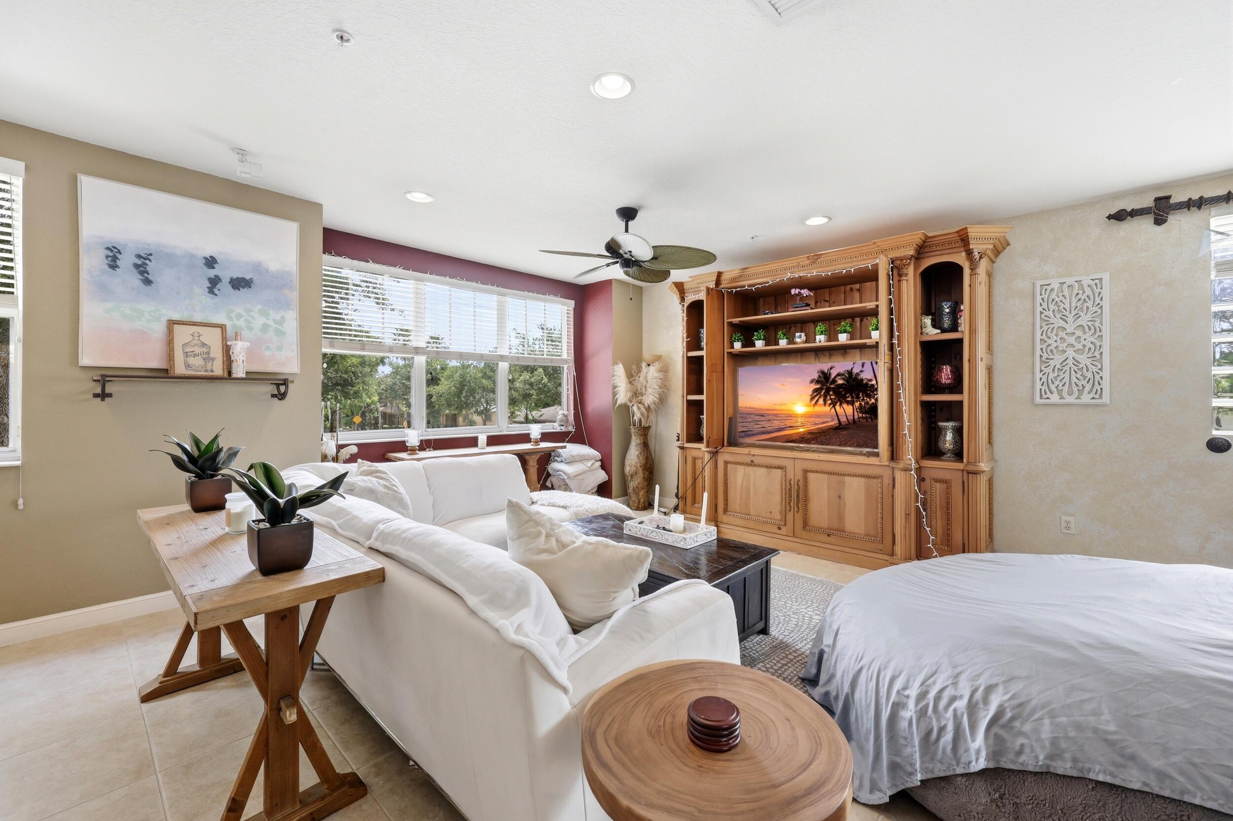 750 Millbrae Court 1, West Palm Beach, FL 33401, West Palm Beach - Photo 3