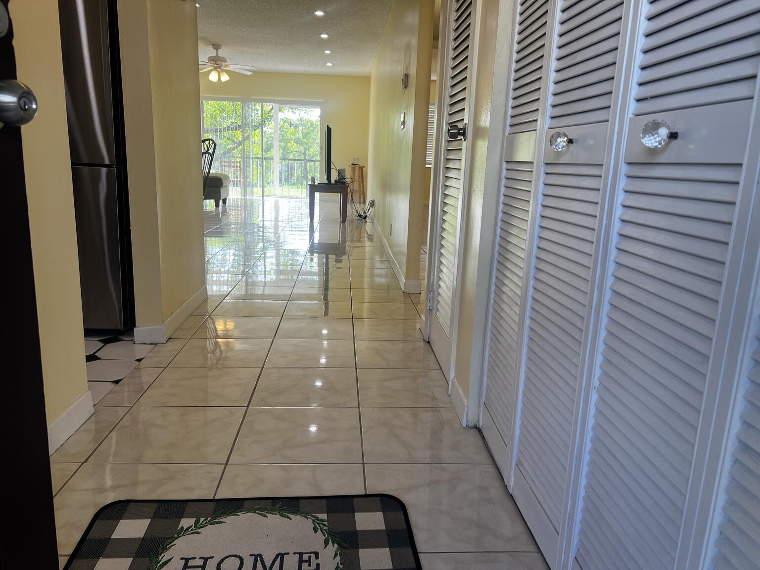 6101 N Falls Cir Drive 310, Lauderhill, FL 33319, Lauderhill - Photo 2