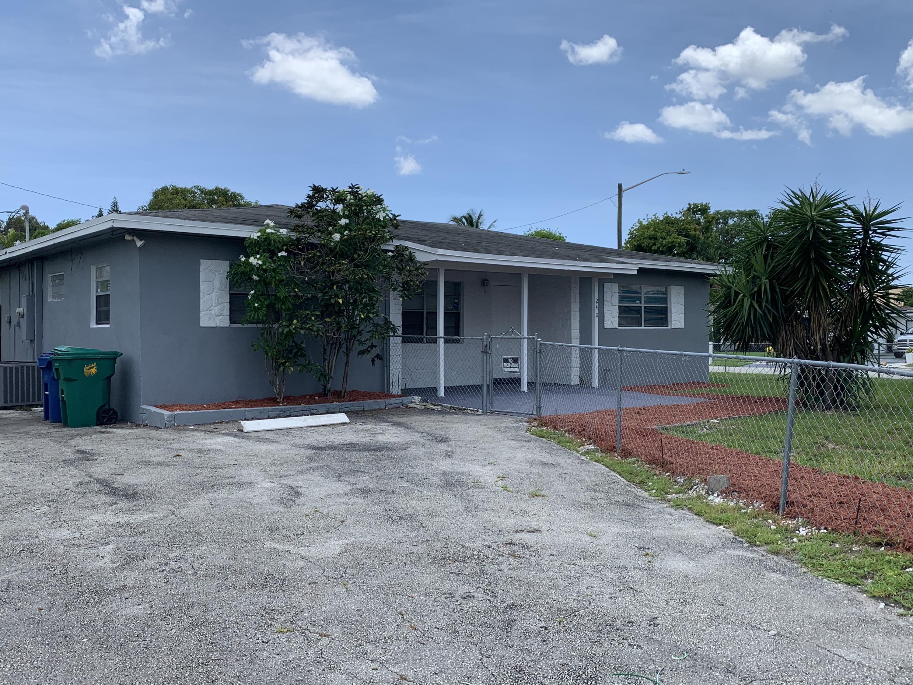 240 NW 38th Avenue, Lauderhill, FL 33311, Lauderhill - Photo 2
