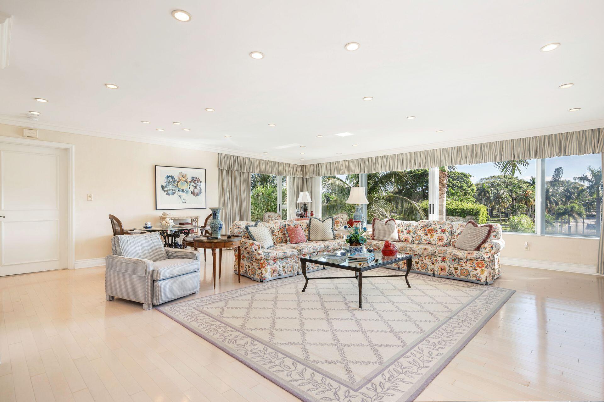 44 Cocoanut Row 227b, Palm Beach, FL 33480, Palm Beach - Photo 4