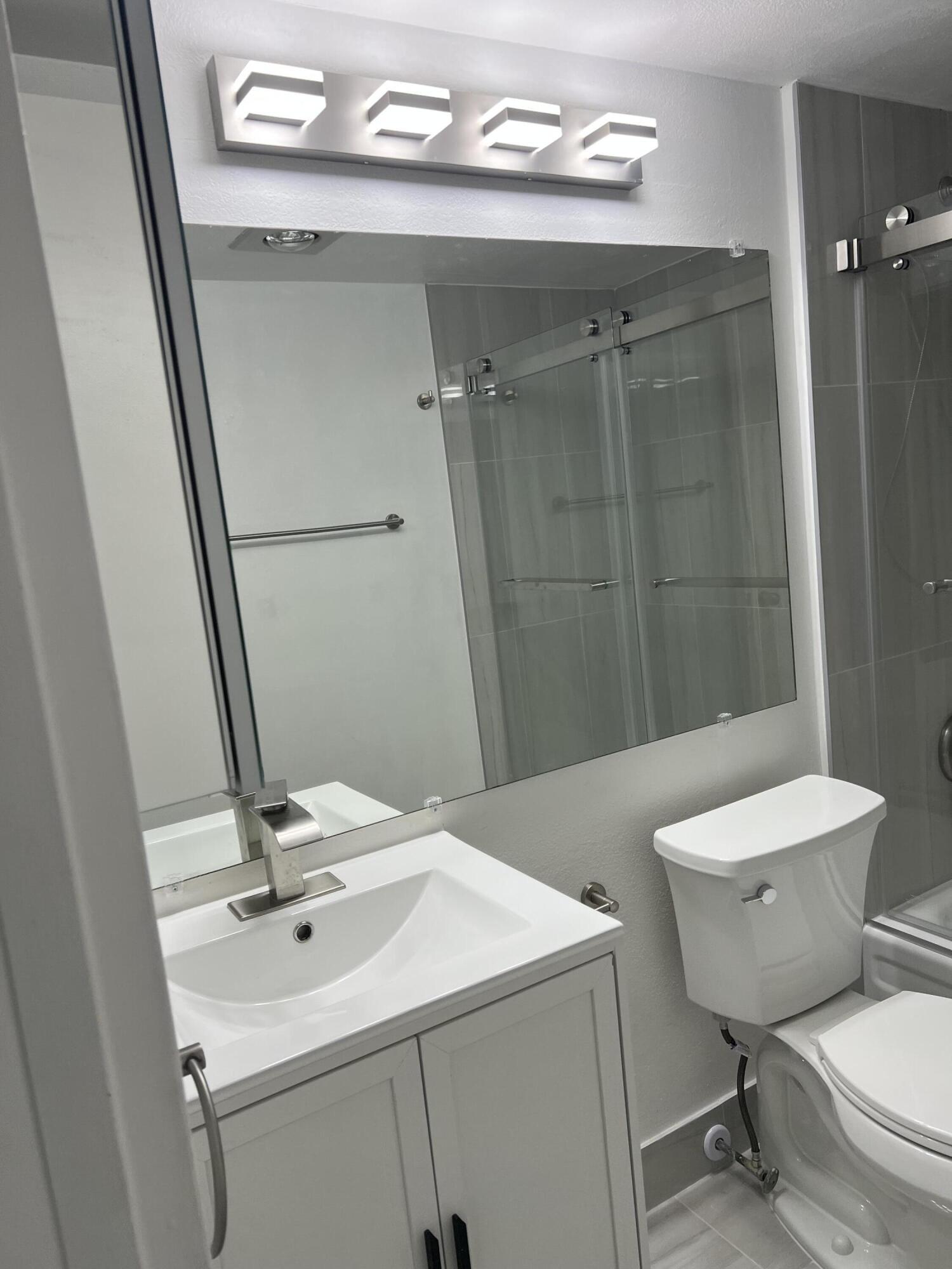 36 Mansfield A, Boca Raton, FL 33434, Boca Raton - Photo 5