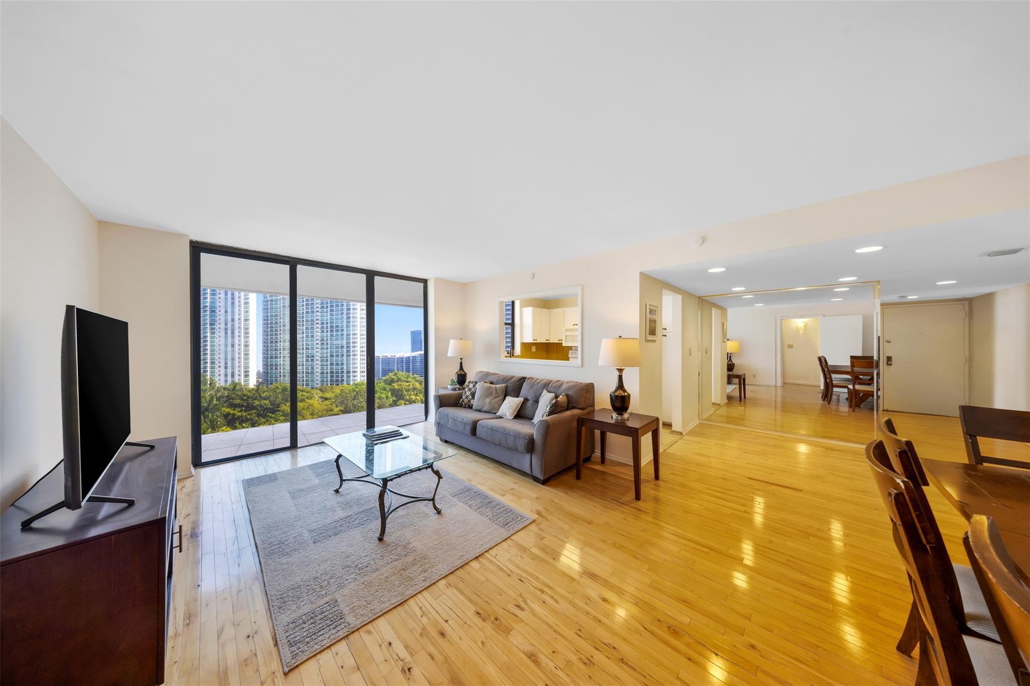 18181 NE 31st Court 804, Aventura, FL 33160, Aventura - Main