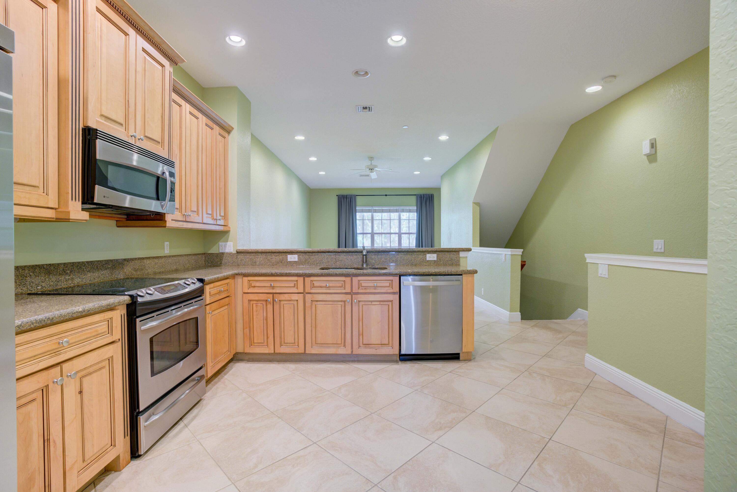 5113 Artesa Way W, Palm Beach Gardens, FL 33418, Palm Beach Gardens - Photo 3