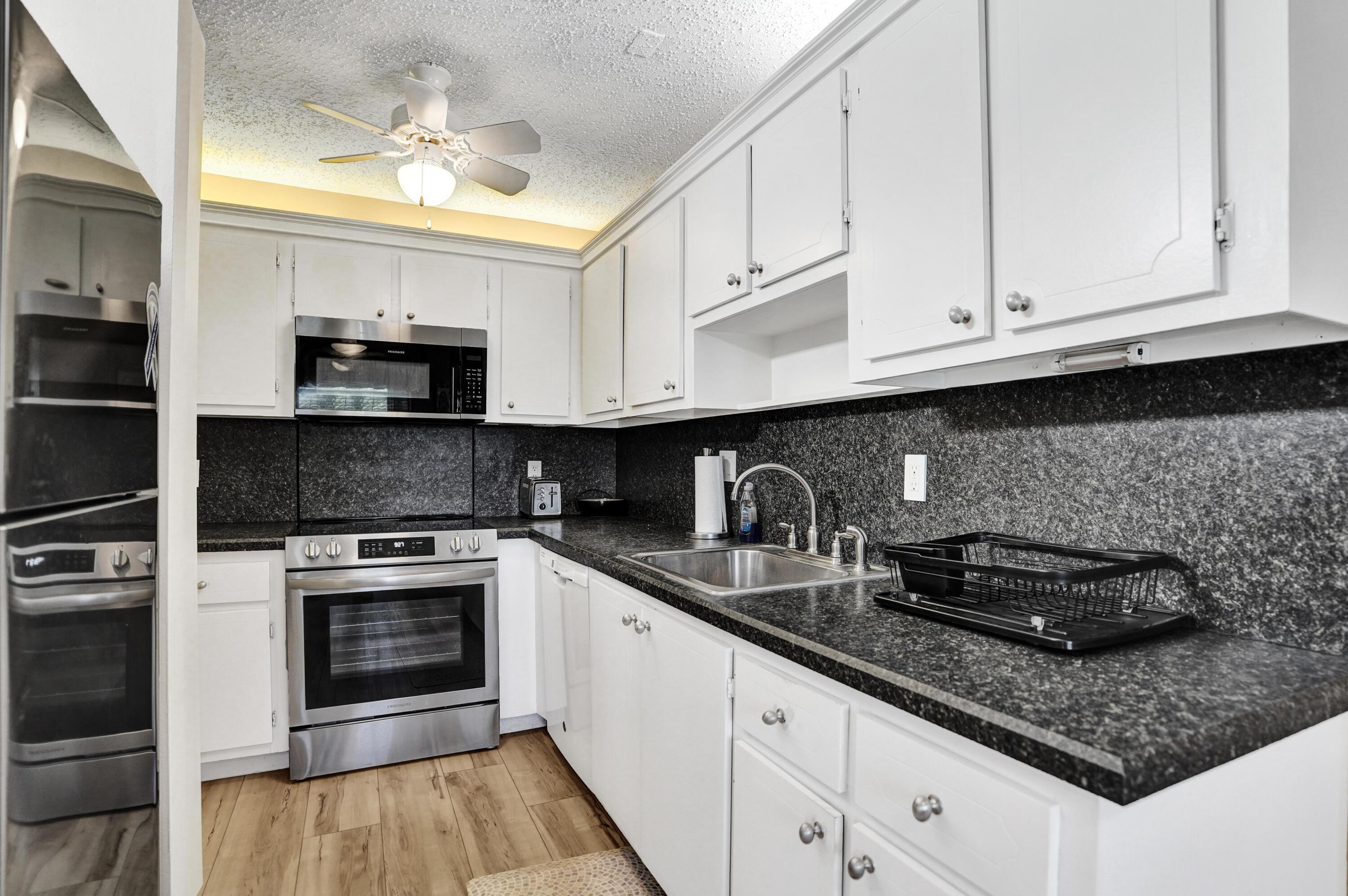 1050 Citrus Way 203, Delray Beach, FL 33445, Delray Beach - Photo 5