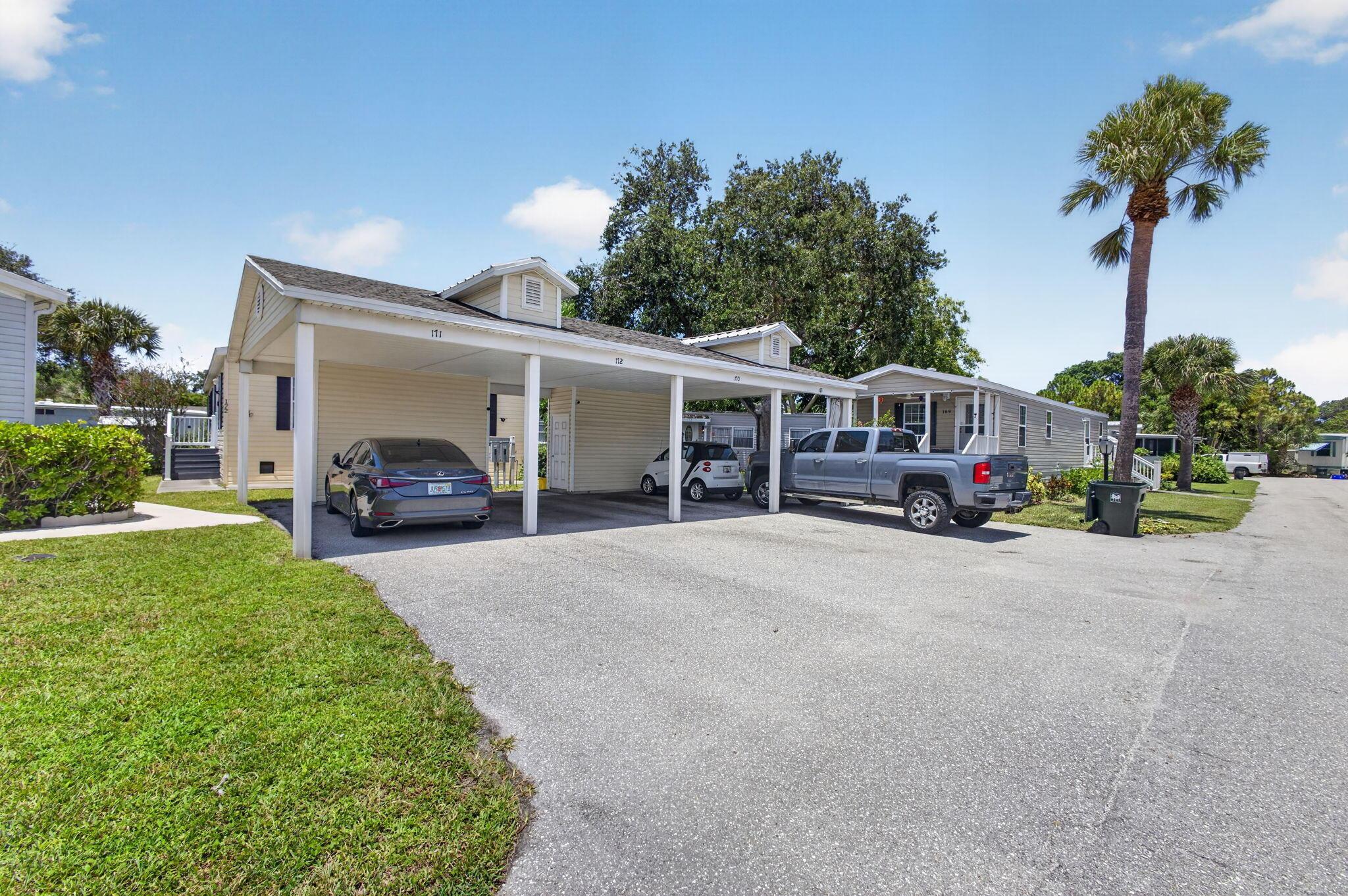 170 Maple Avenue W, Palm Beach Gardens, FL 33410, Palm Beach Gardens - Photo 2