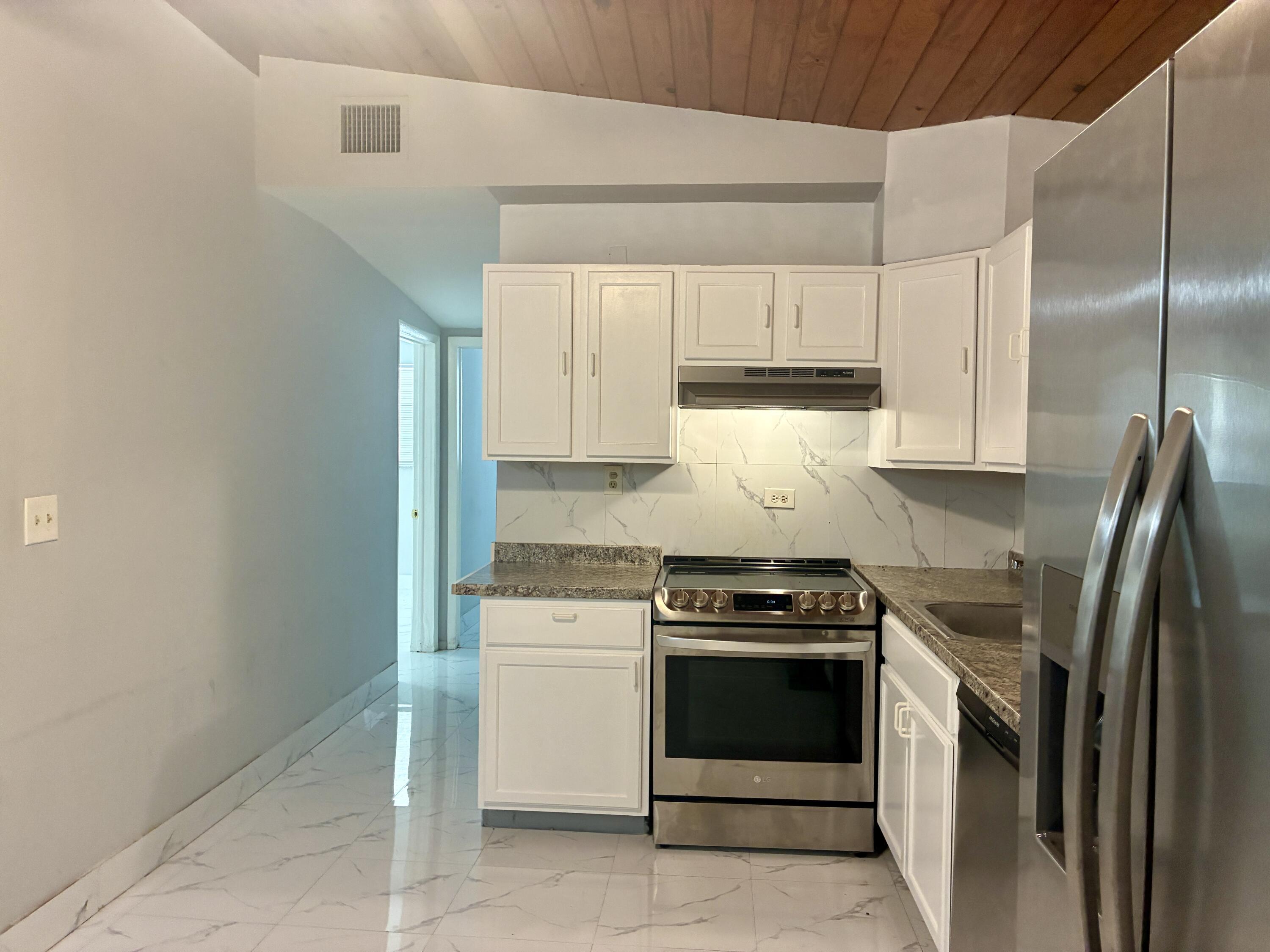 3630 SW 46th Avenue, West Park, FL 33023, West Park - Photo 5