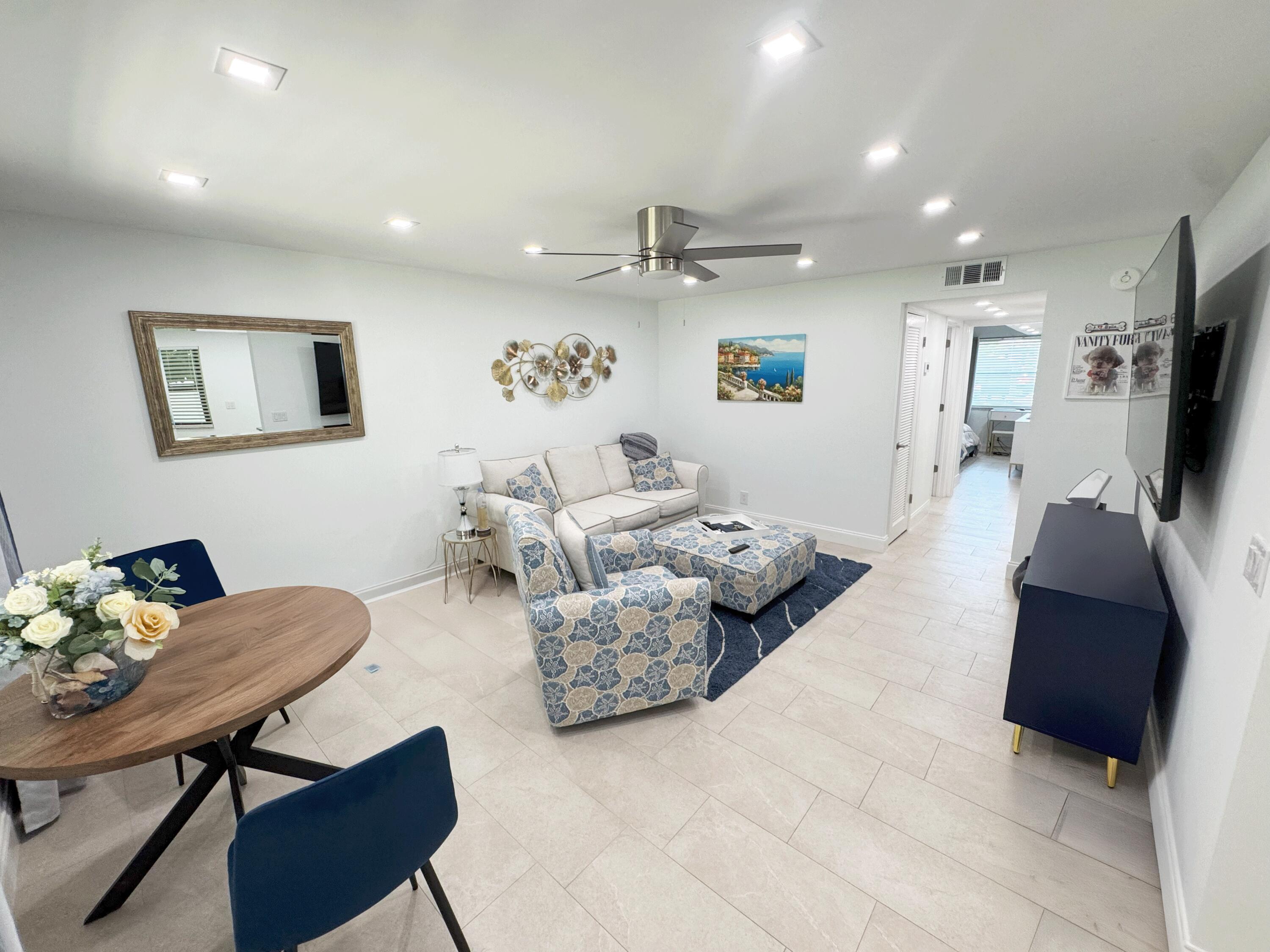 18 Piedmont A, Delray Beach, FL 33484, Delray Beach - Photo 3