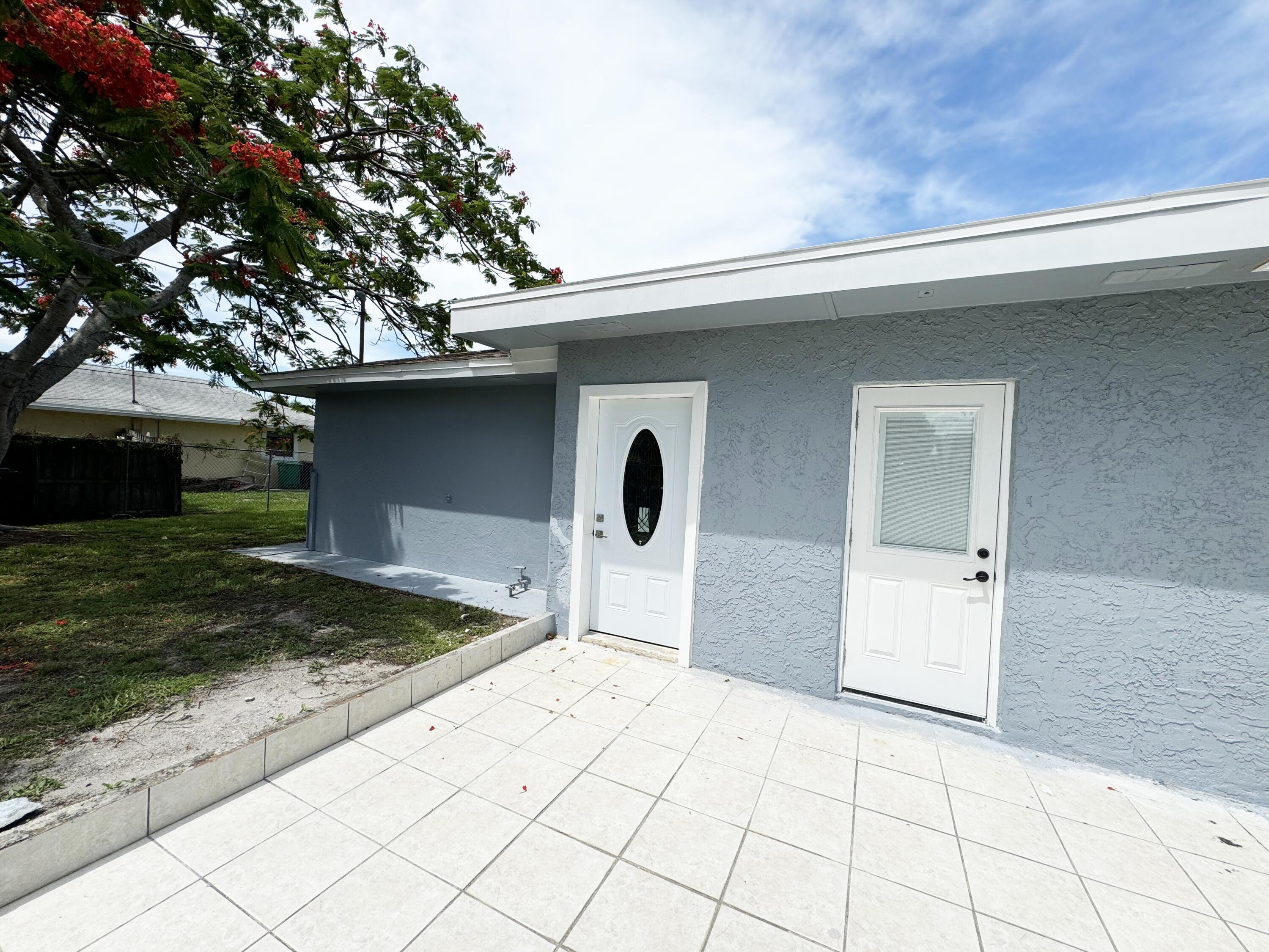 702 NE Lanfair Street, Port St. Lucie, FL 34983, Port St. Lucie - Photo 4
