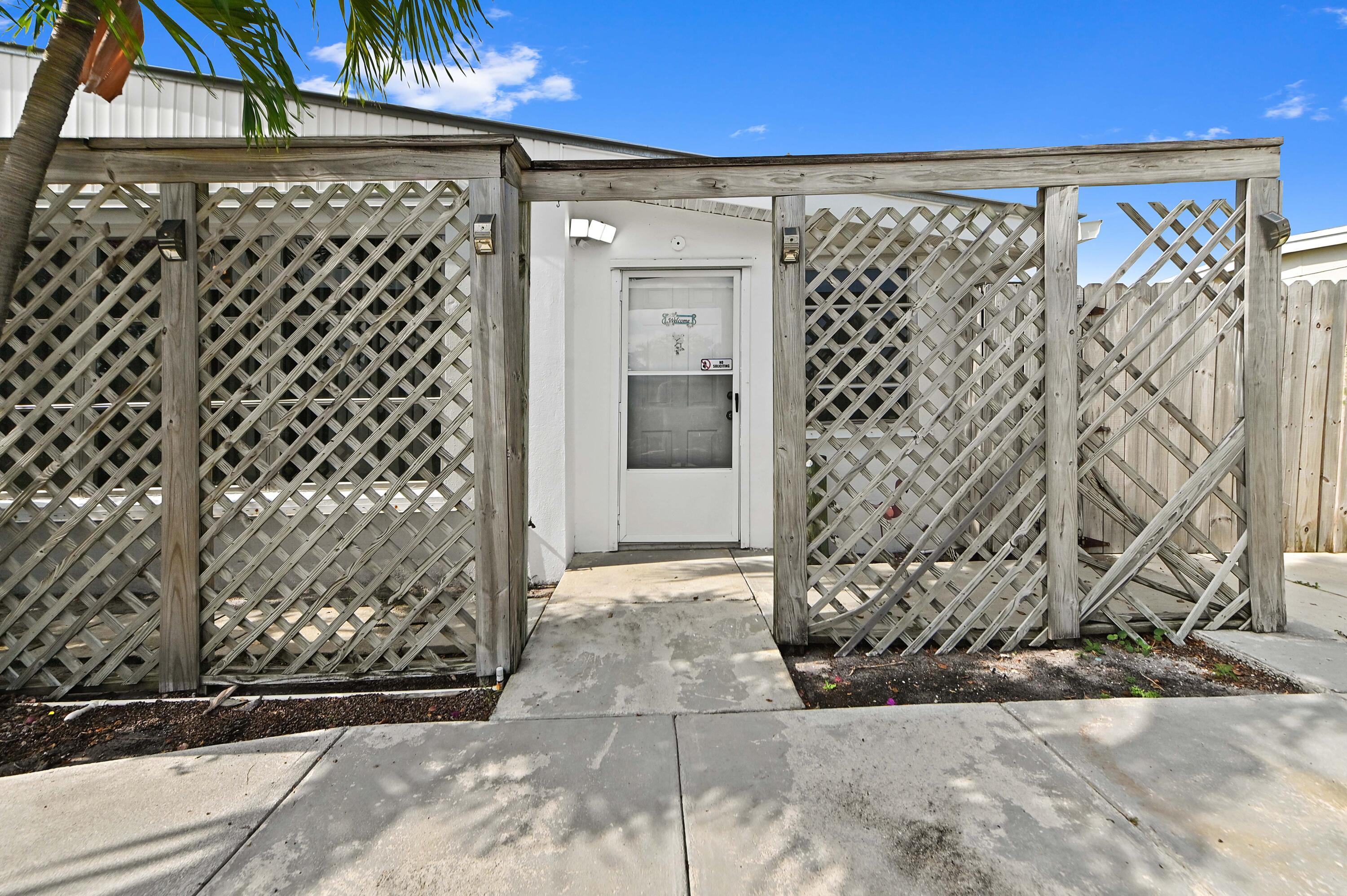 3892 Nowata Road, Lake Worth, FL 33462, Lake Worth - Photo 4