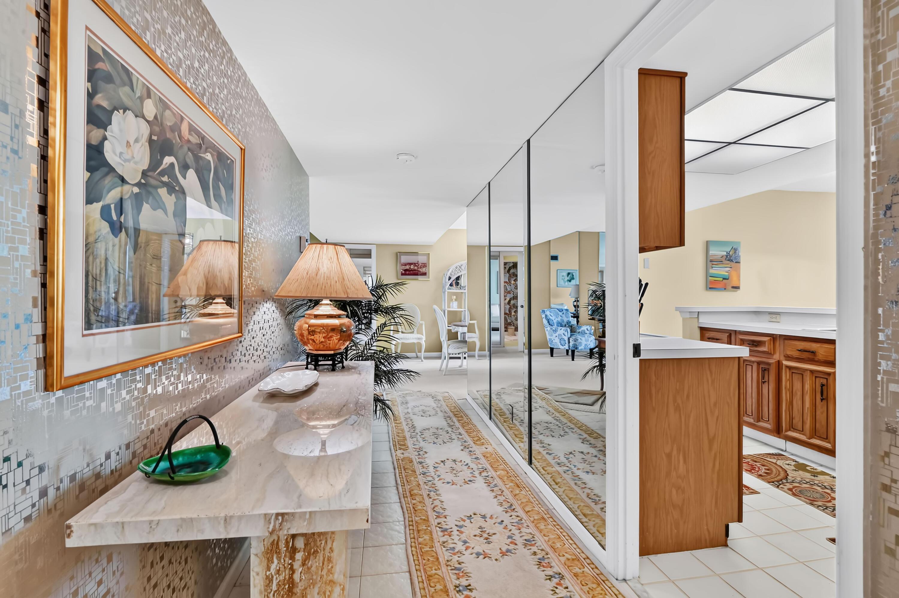 5188 Woodland Lakes Drive 332, Palm Beach Gardens, FL 33418, Palm Beach Gardens - Photo 5