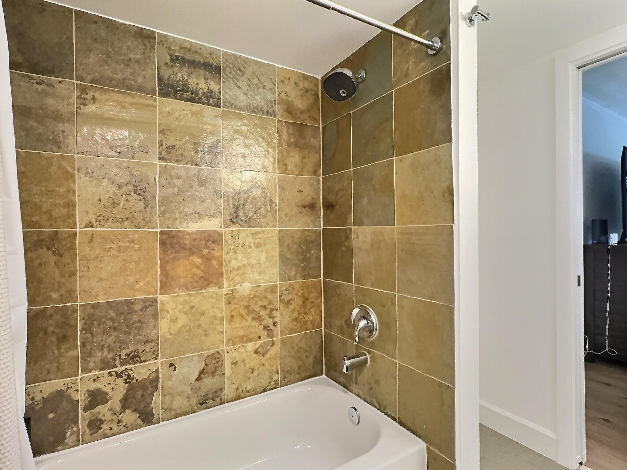 3017 N Oakland Forest Drive 308, Oakland Park, FL 33309, Oakland Park - Photo 4
