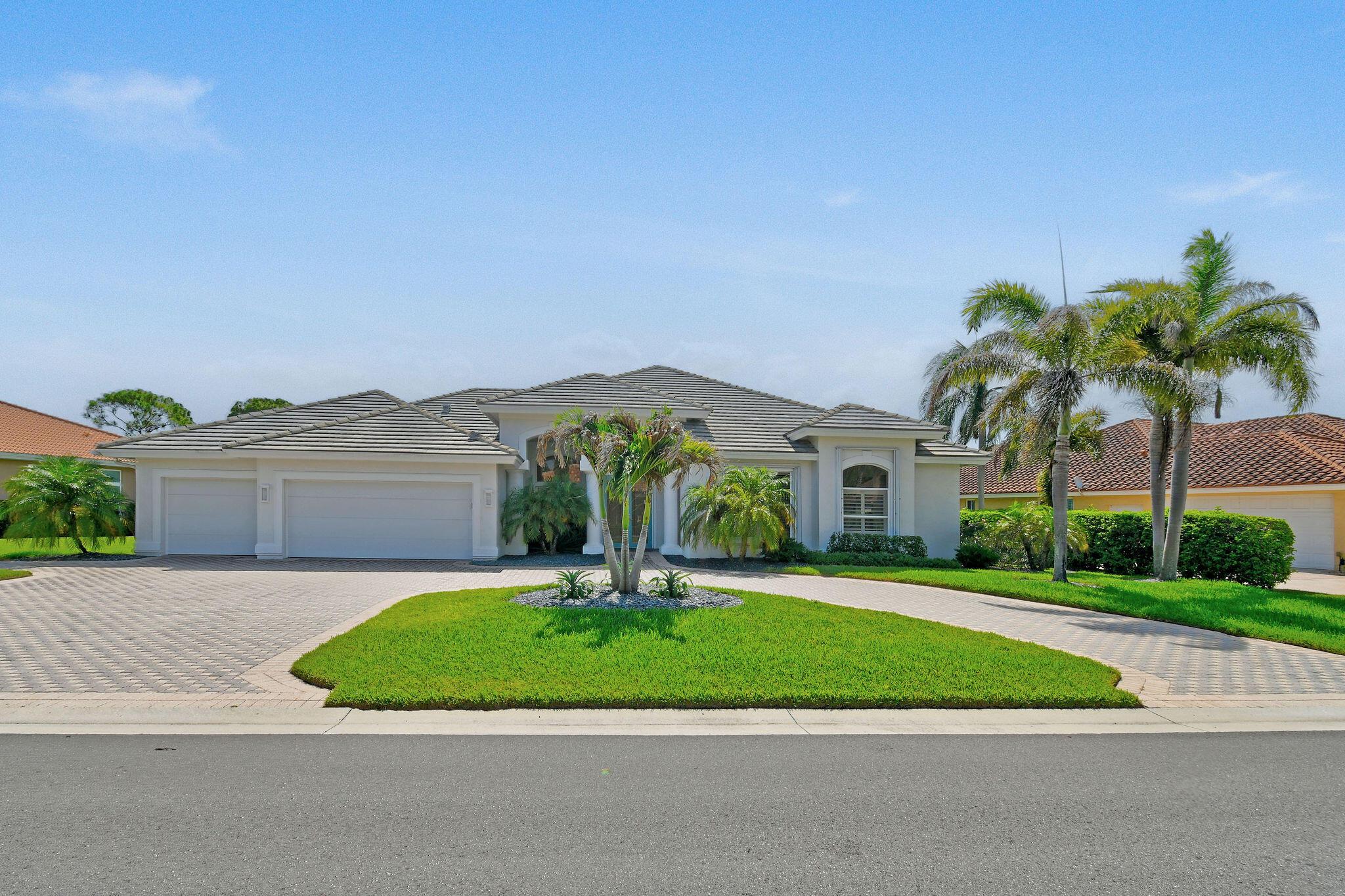 8091 SE Woodlake Lane W, Hobe Sound, FL 33455, Hobe Sound