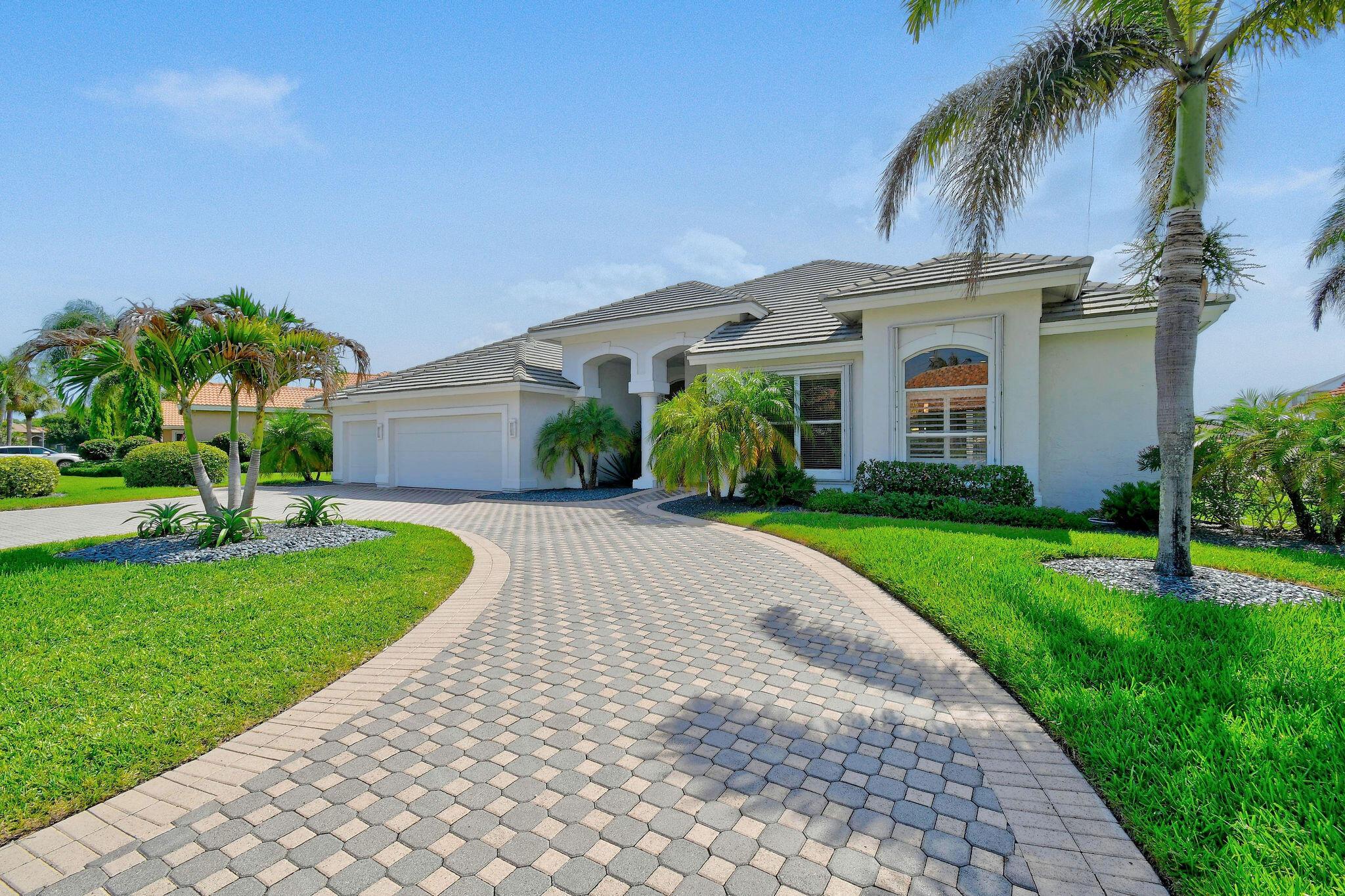 8091 SE Woodlake Lane W, Hobe Sound, FL 33455, Hobe Sound - Photo 4