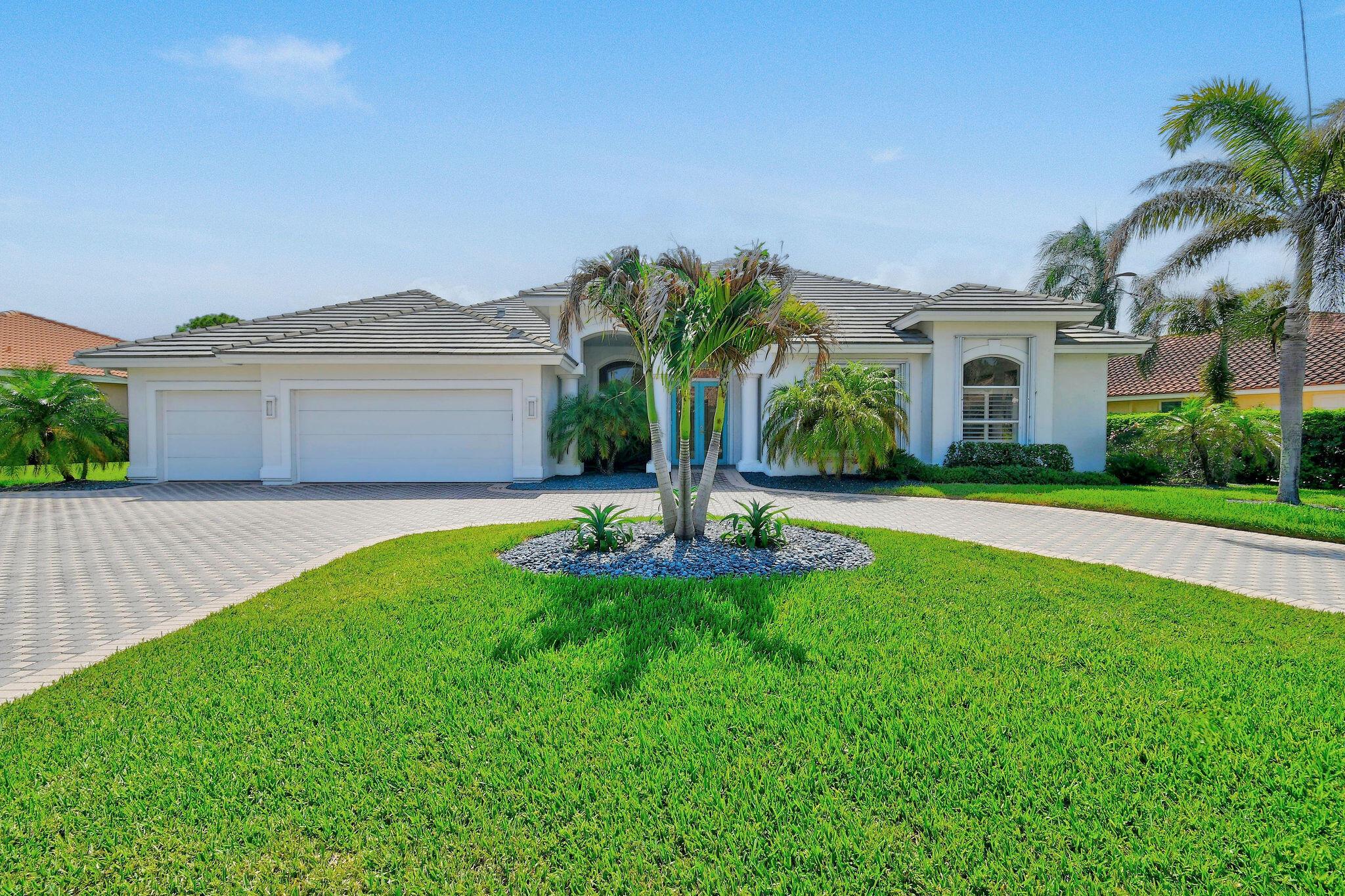 8091 SE Woodlake Lane W, Hobe Sound, FL 33455, Hobe Sound - Photo 5