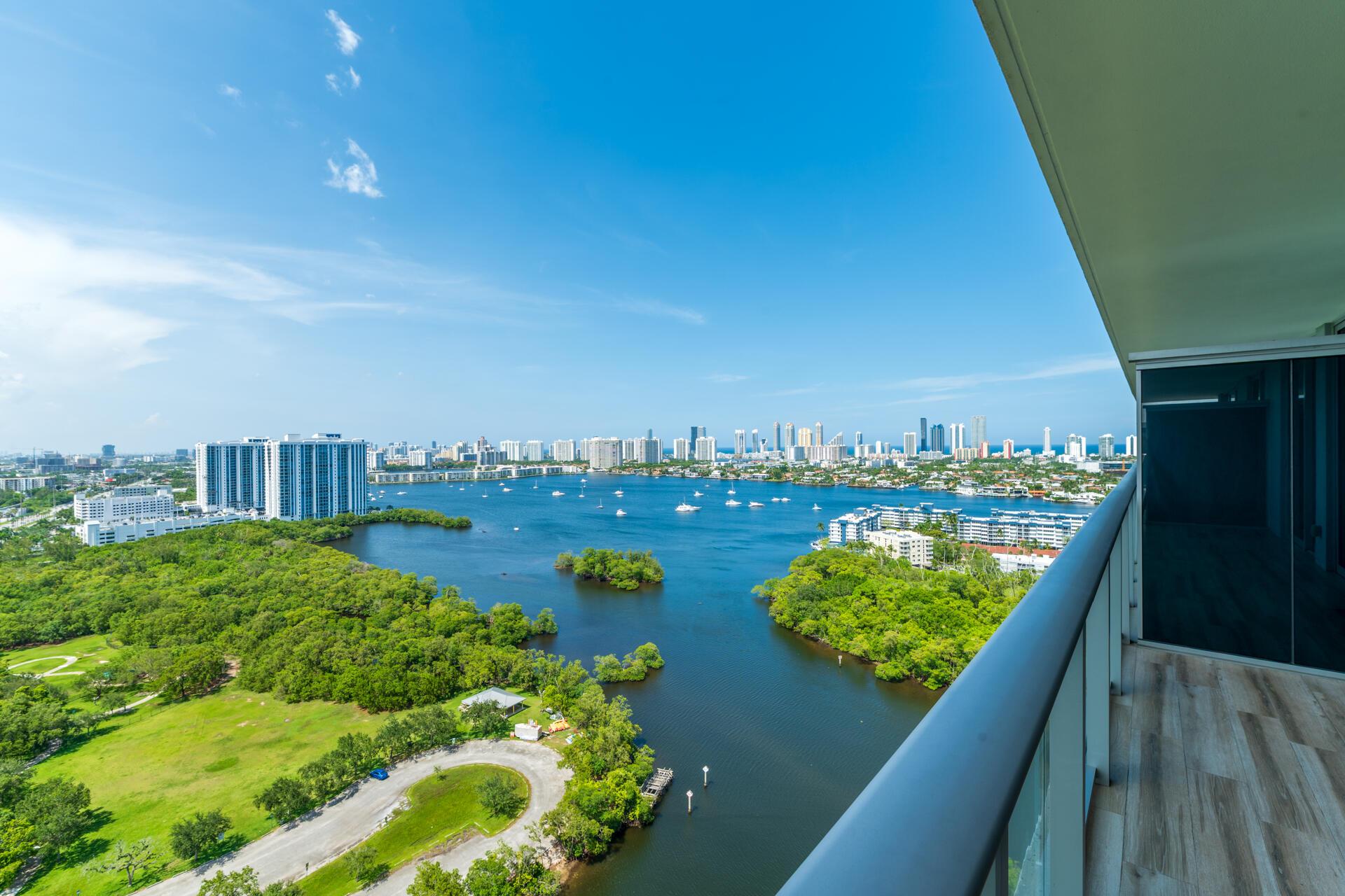 16385 Biscayne Boulevard 2502, North Miami Beach, FL 33160, North Miami Beach