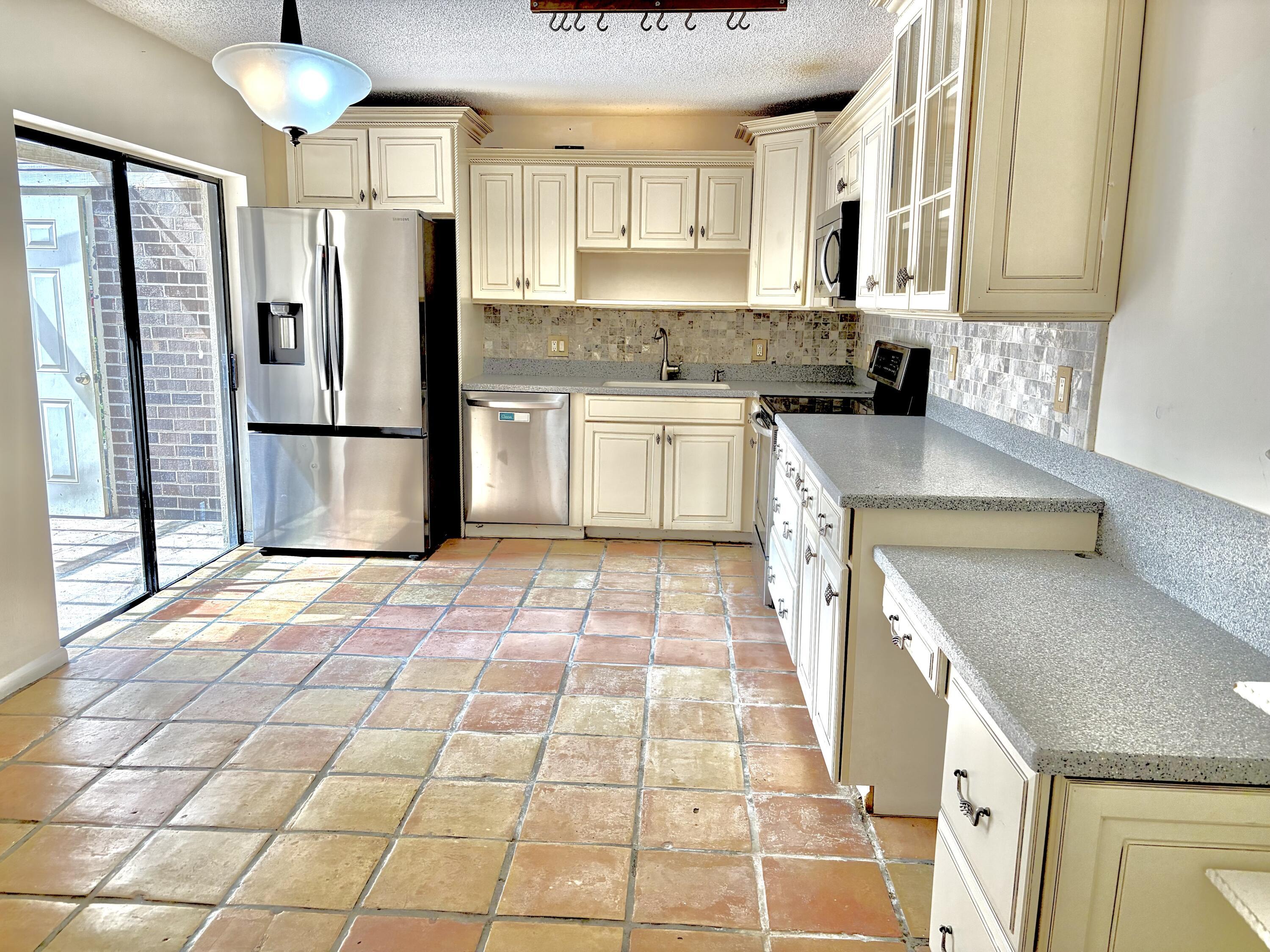 511 5th Terrace, Palm Beach Gardens, FL 33418, Palm Beach Gardens - Photo 3