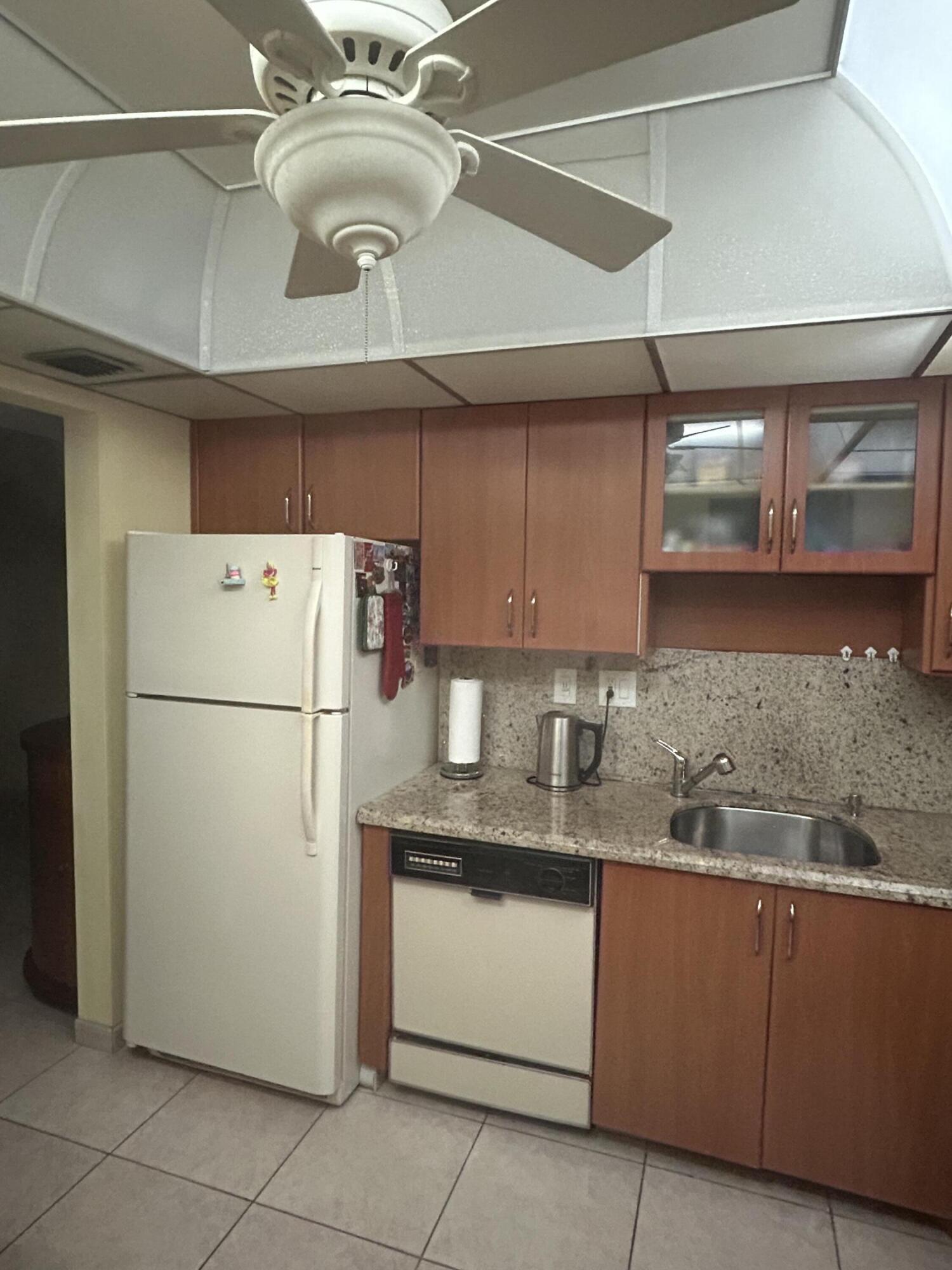 1833 S Ocean Drive 205, Hallandale Beach, FL 33009, Hallandale Beach - Photo 3