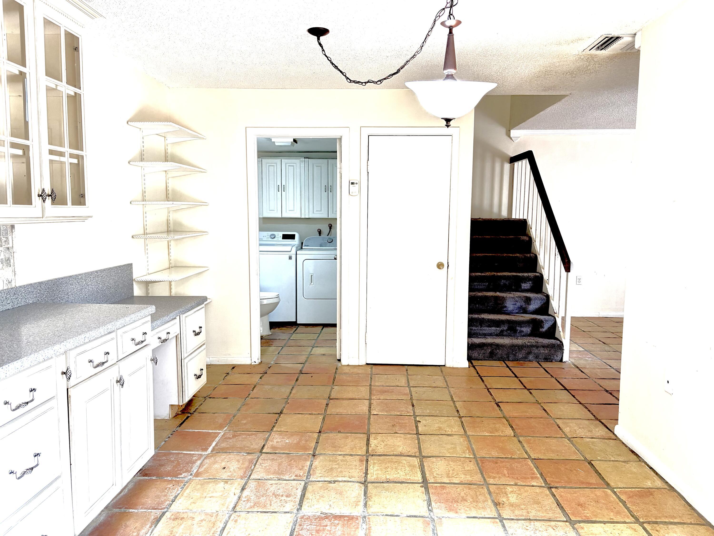 511 5th Terrace, Palm Beach Gardens, FL 33418, Palm Beach Gardens - Photo 4