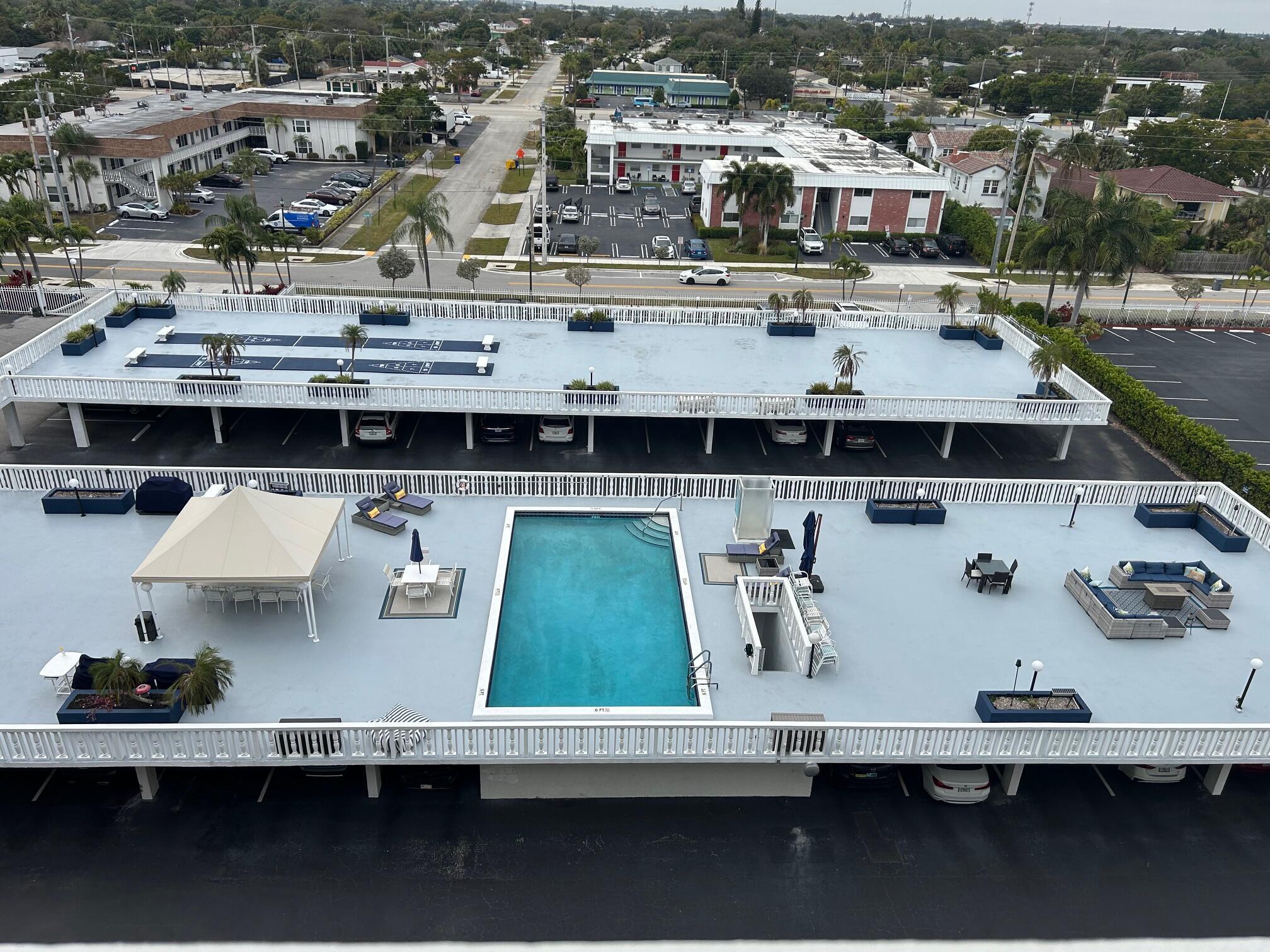 301 Lake Shore Drive 802, Lake Park, FL 33403, Lake Park - Photo 2