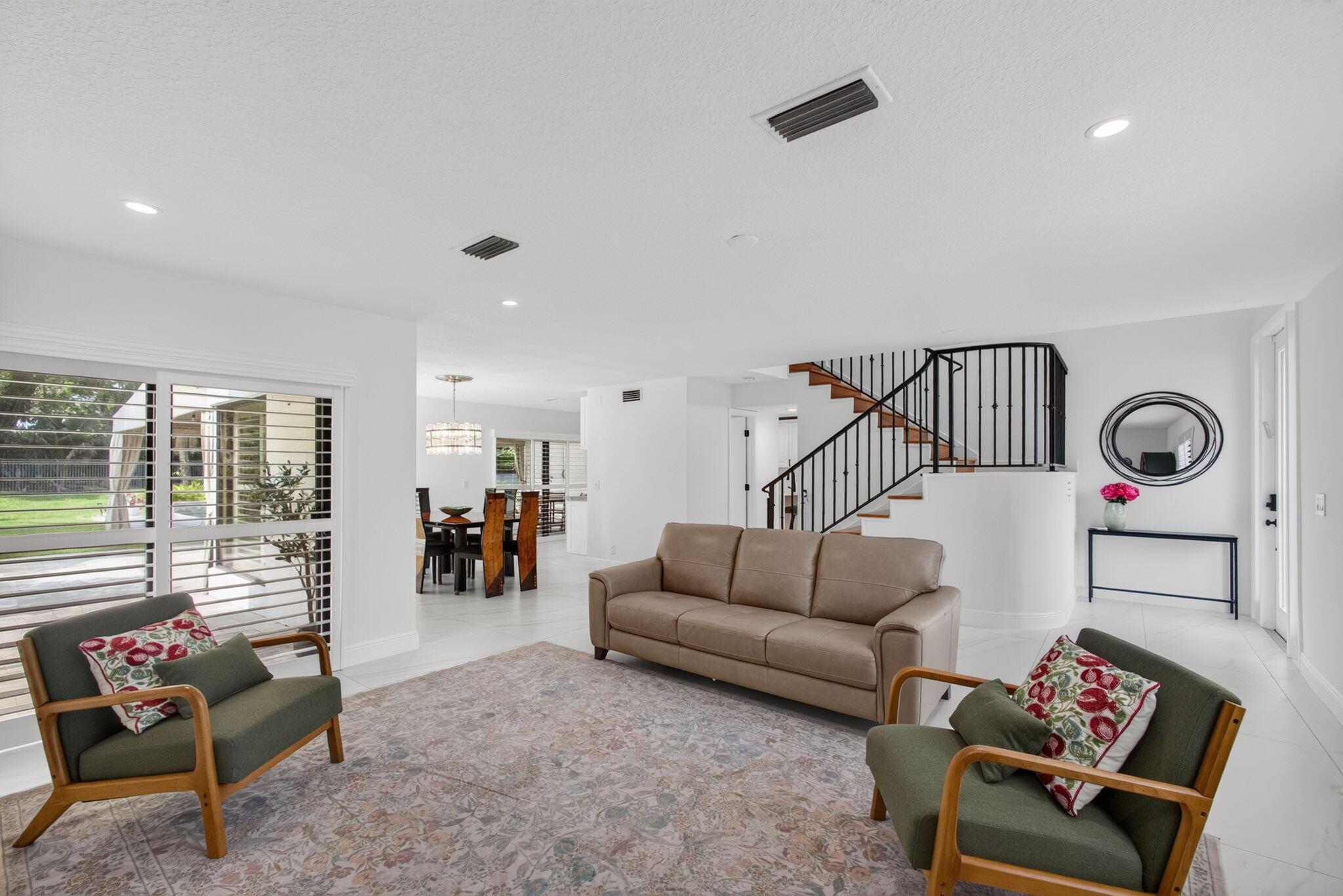 6188 Celadon Circle, Palm Beach Gardens, FL 33418, Palm Beach Gardens - Photo 4