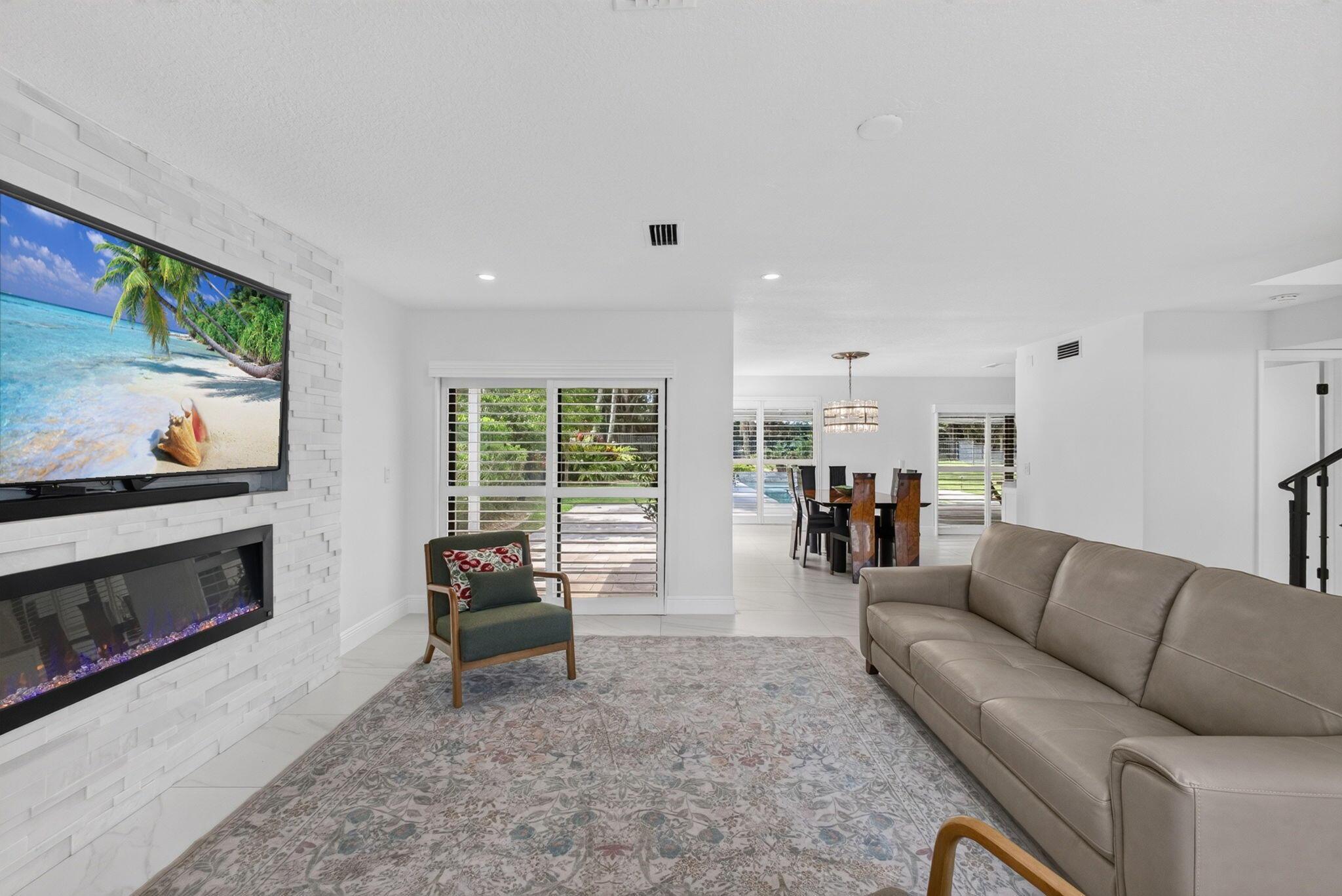 6188 Celadon Circle, Palm Beach Gardens, FL 33418, Palm Beach Gardens - Photo 5