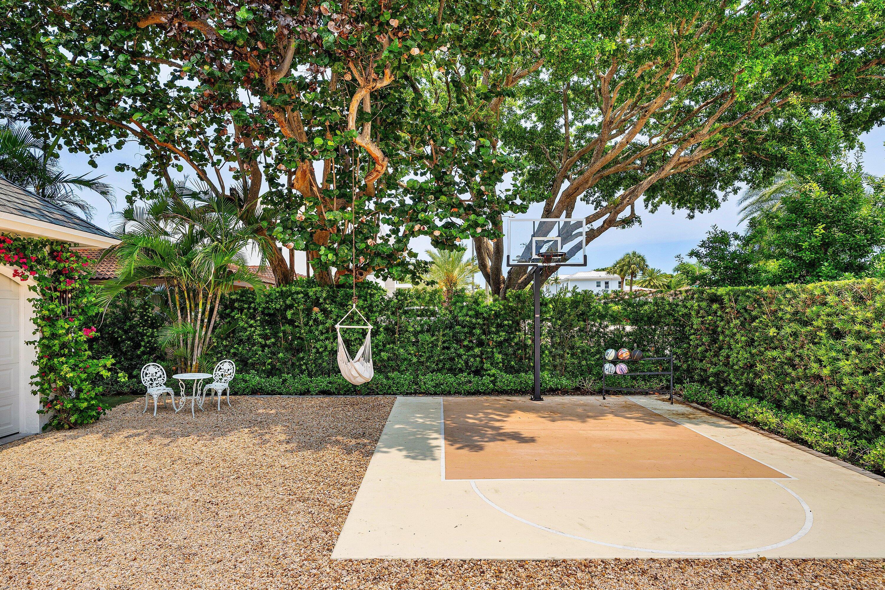 477 NE Spanish Court, Boca Raton, FL 33432, Boca Raton - Photo 3