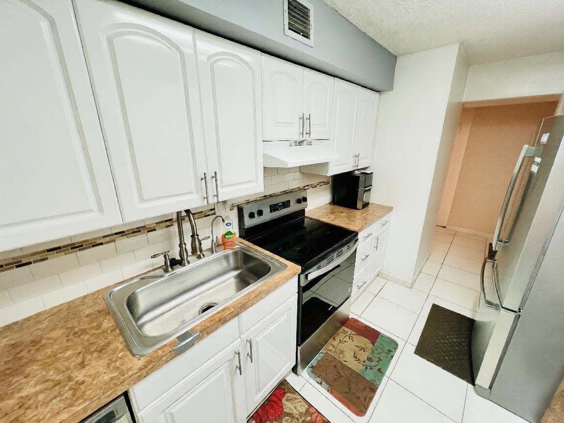 3821 Environ Boulevard 203, Lauderhill, FL 33319, Lauderhill - Photo 2