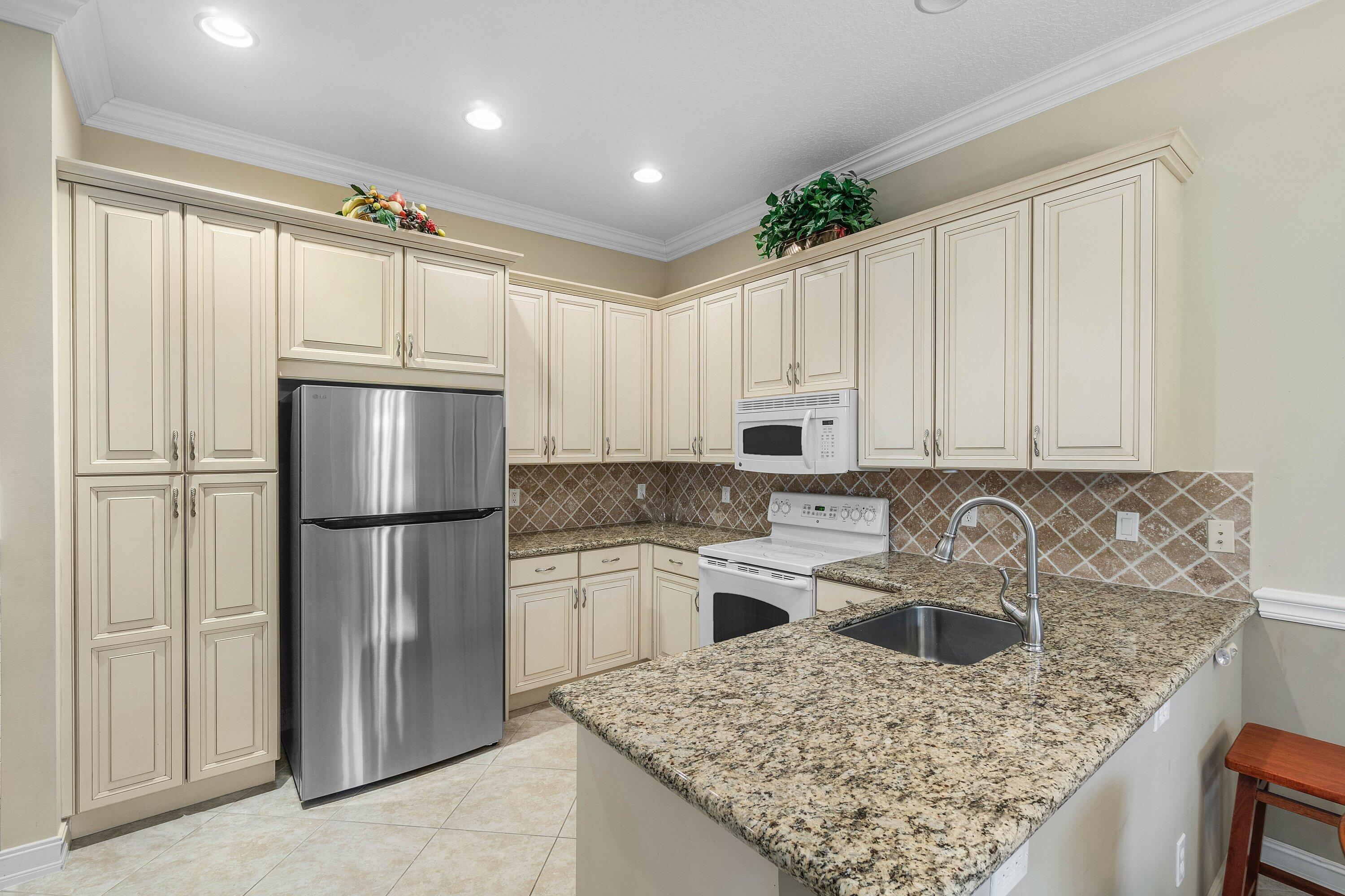 7410 Ringwood Terrace, Boynton Beach, FL 33437, Boynton Beach - Photo 2