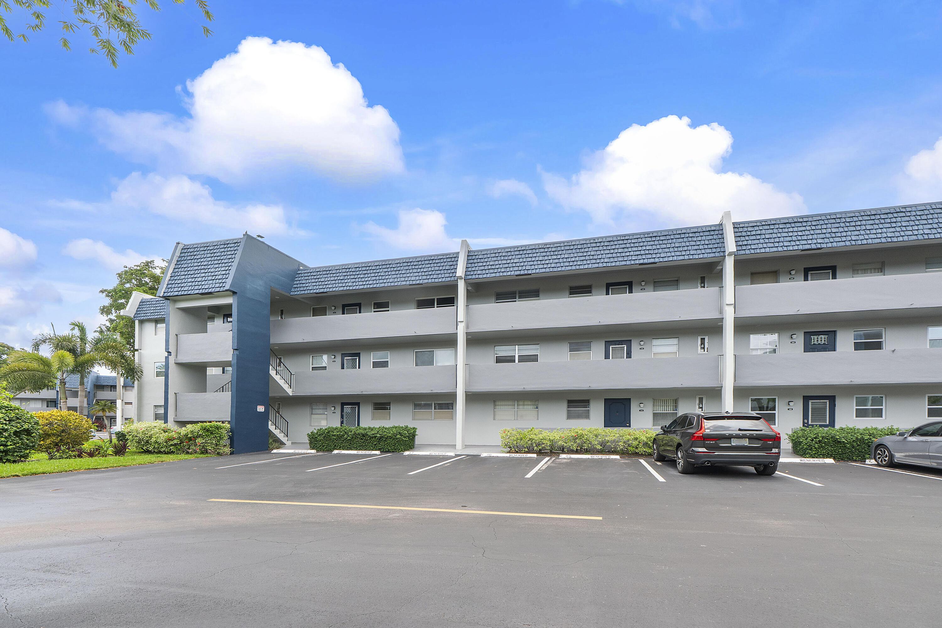 7837 Golf Circle Drive 212, Margate, FL 33063, Margate