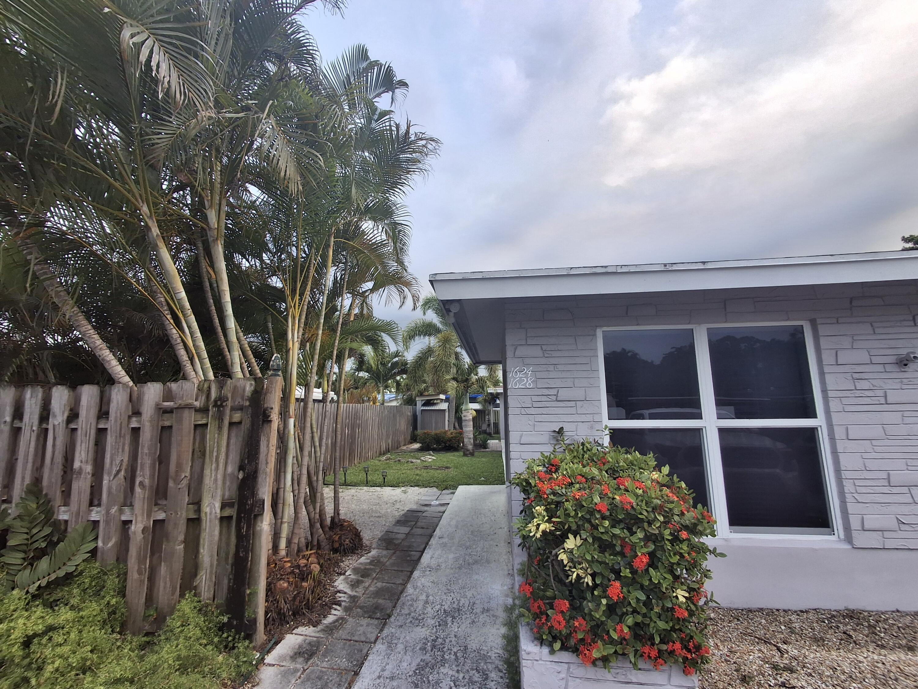 1624 NE 25th Street 1624, Wilton Manors, FL 33305, Wilton Manors - Photo 2