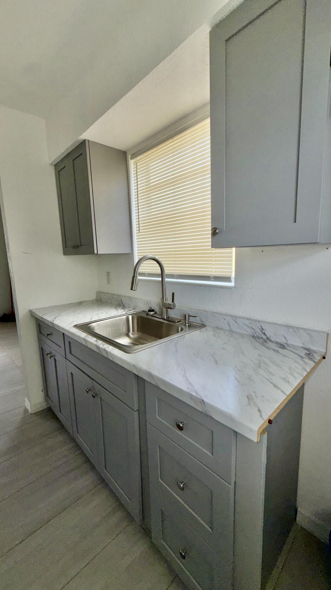 1770 NW 25th Terrace, Fort Lauderdale, FL 33311, Fort Lauderdale - Photo 4