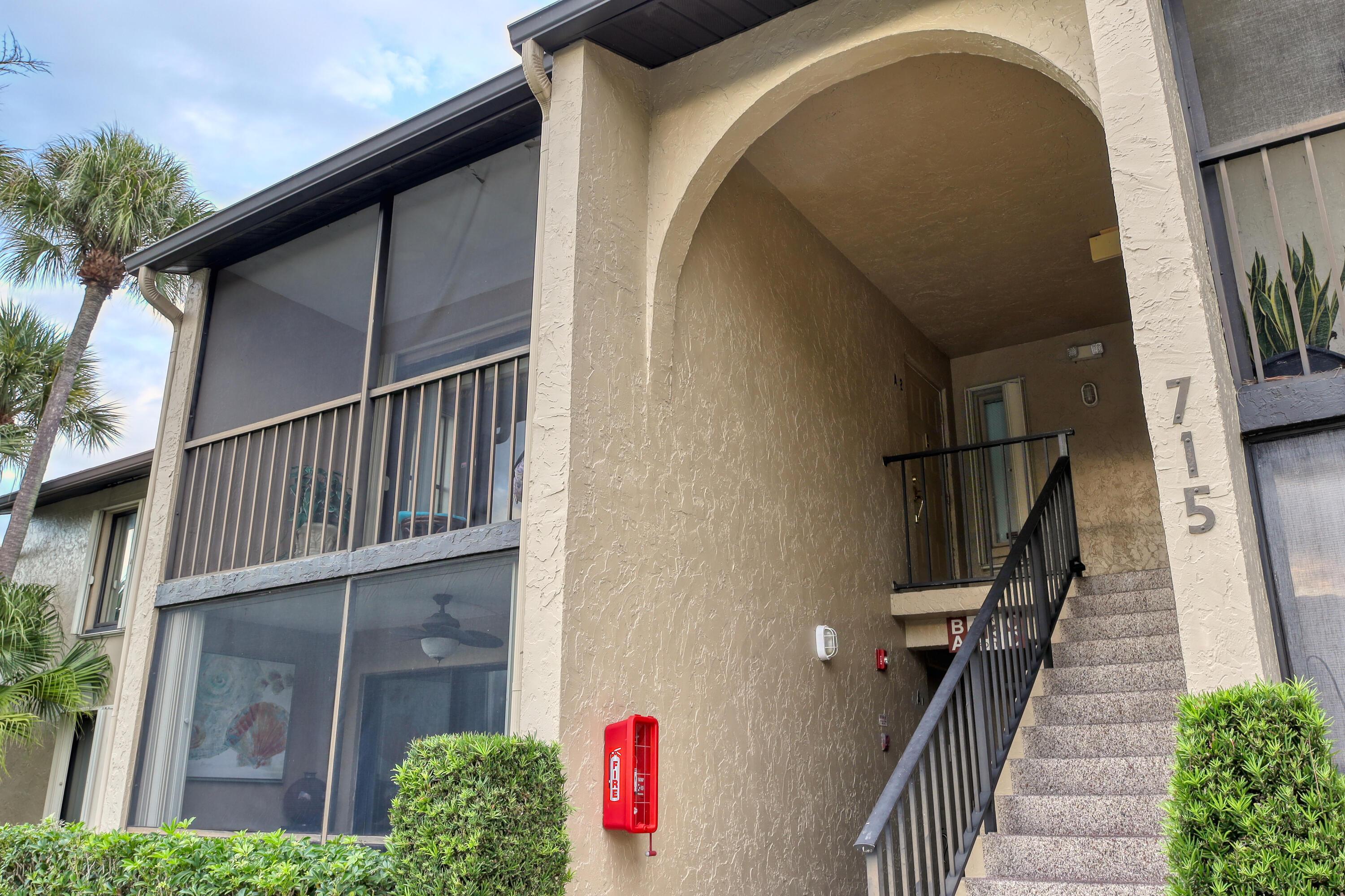 715 Sunny Pine Way A2, Greenacres, FL 33415, Greenacres - Photo 3