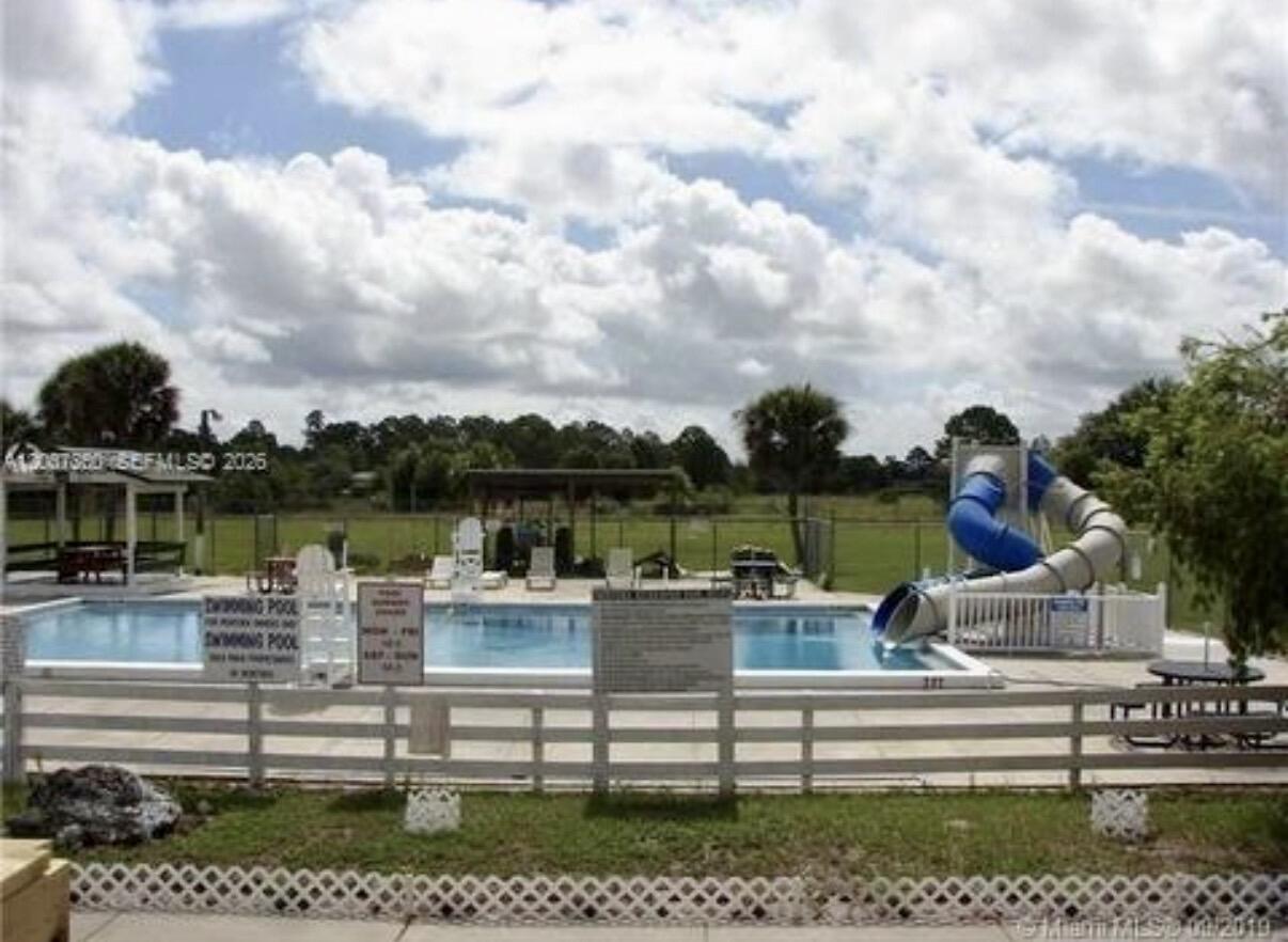 324 Pine Cone Avenue, Clewiston, FL 33440, Clewiston - Photo 4