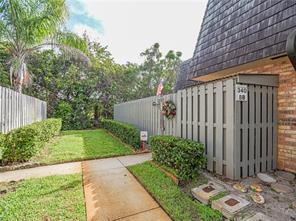 340 S Waverly Place 8b, Vero Beach, FL 32960, Vero Beach - Photo 3
