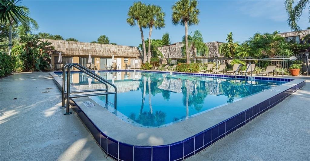 340 S Waverly Place 8b, Vero Beach, FL 32960, Vero Beach - Photo 4