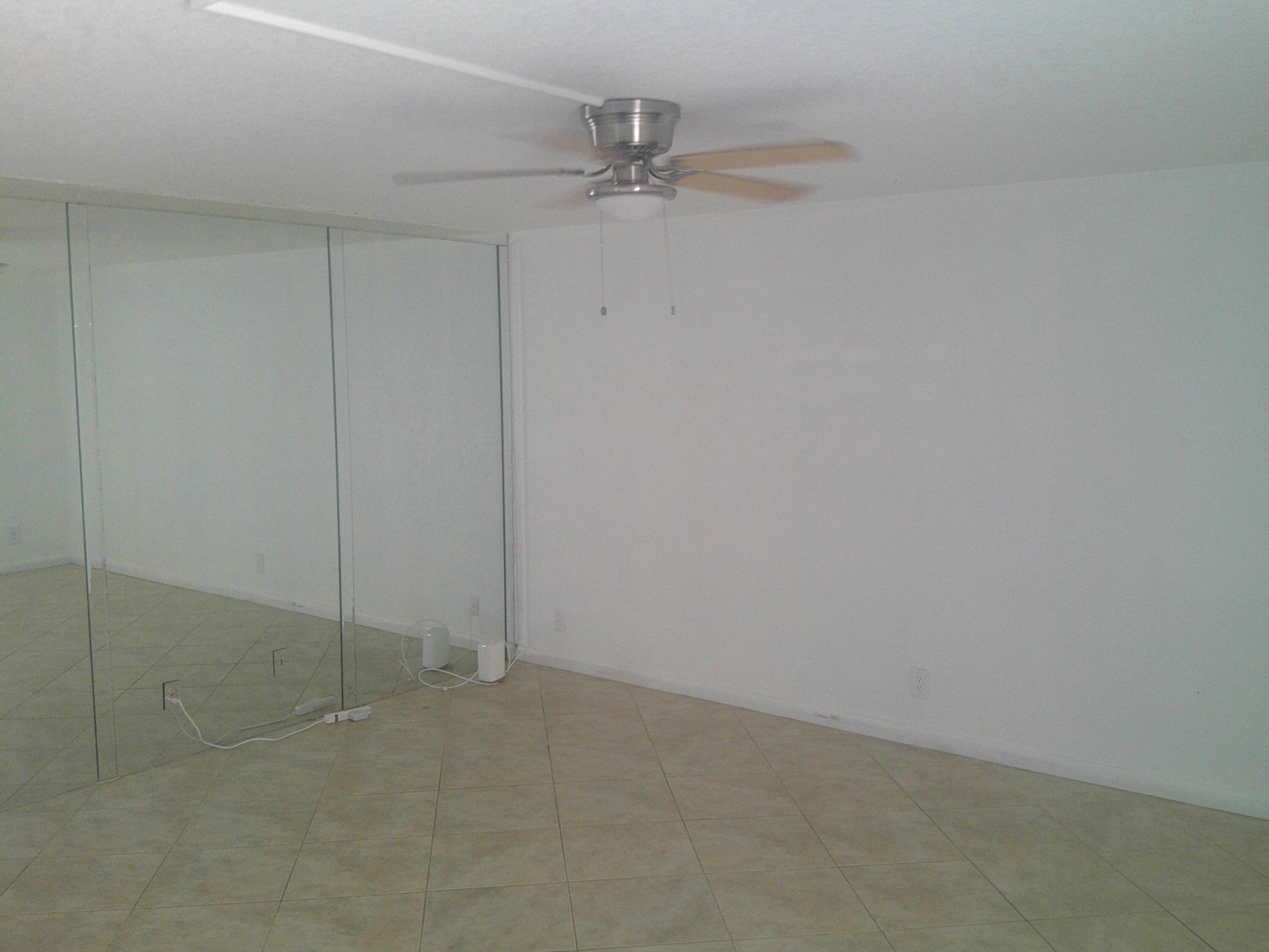 588 Brittany M, Delray Beach, FL 33446, Delray Beach - Photo 5
